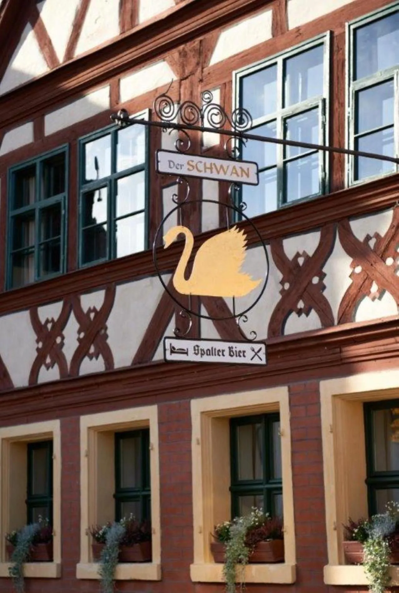 Facade/entrance in DER SCHWAN Hotel & Restaurant