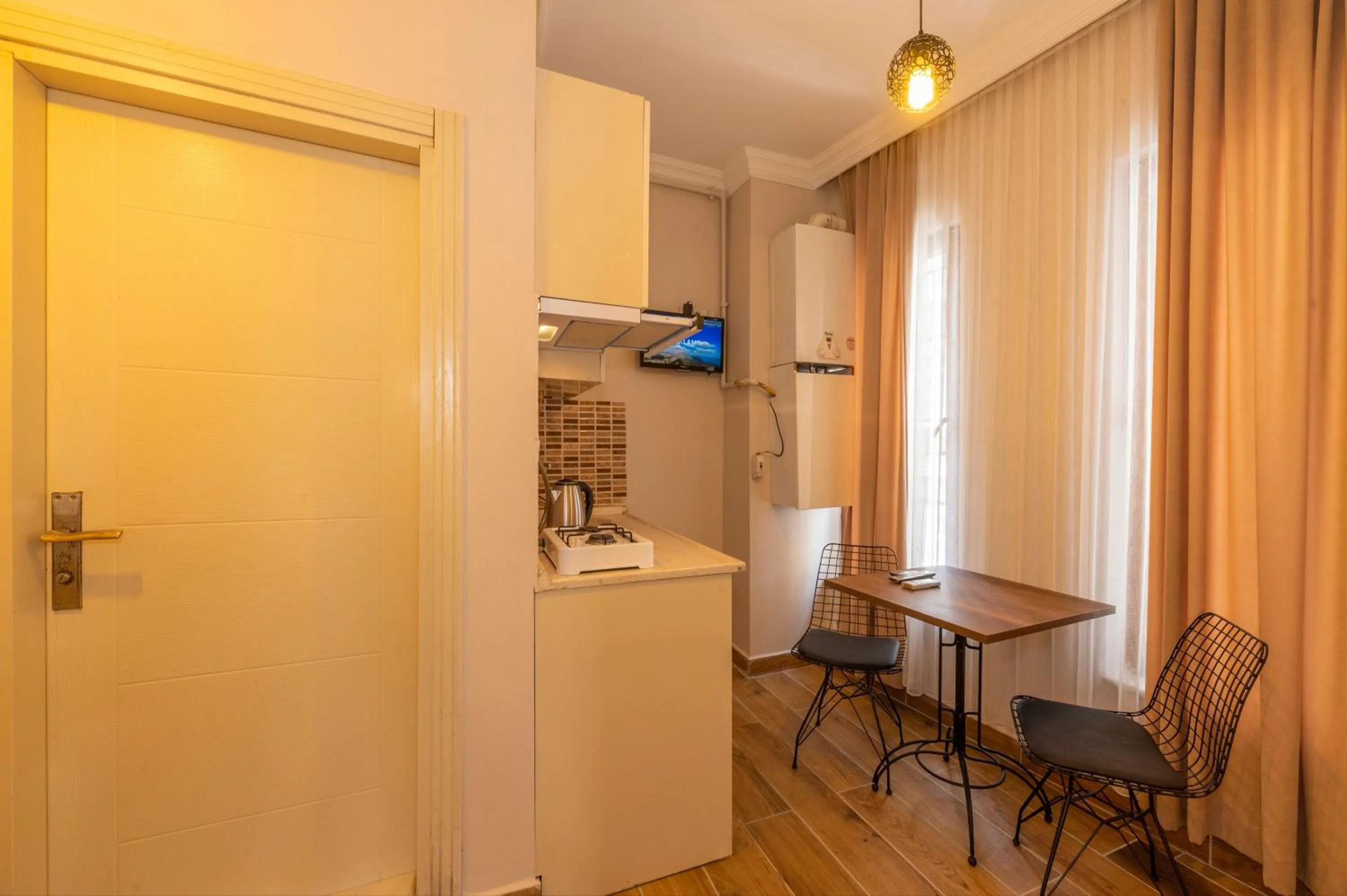 Photo of the whole room in Marida Residence - Istanbul Taksim