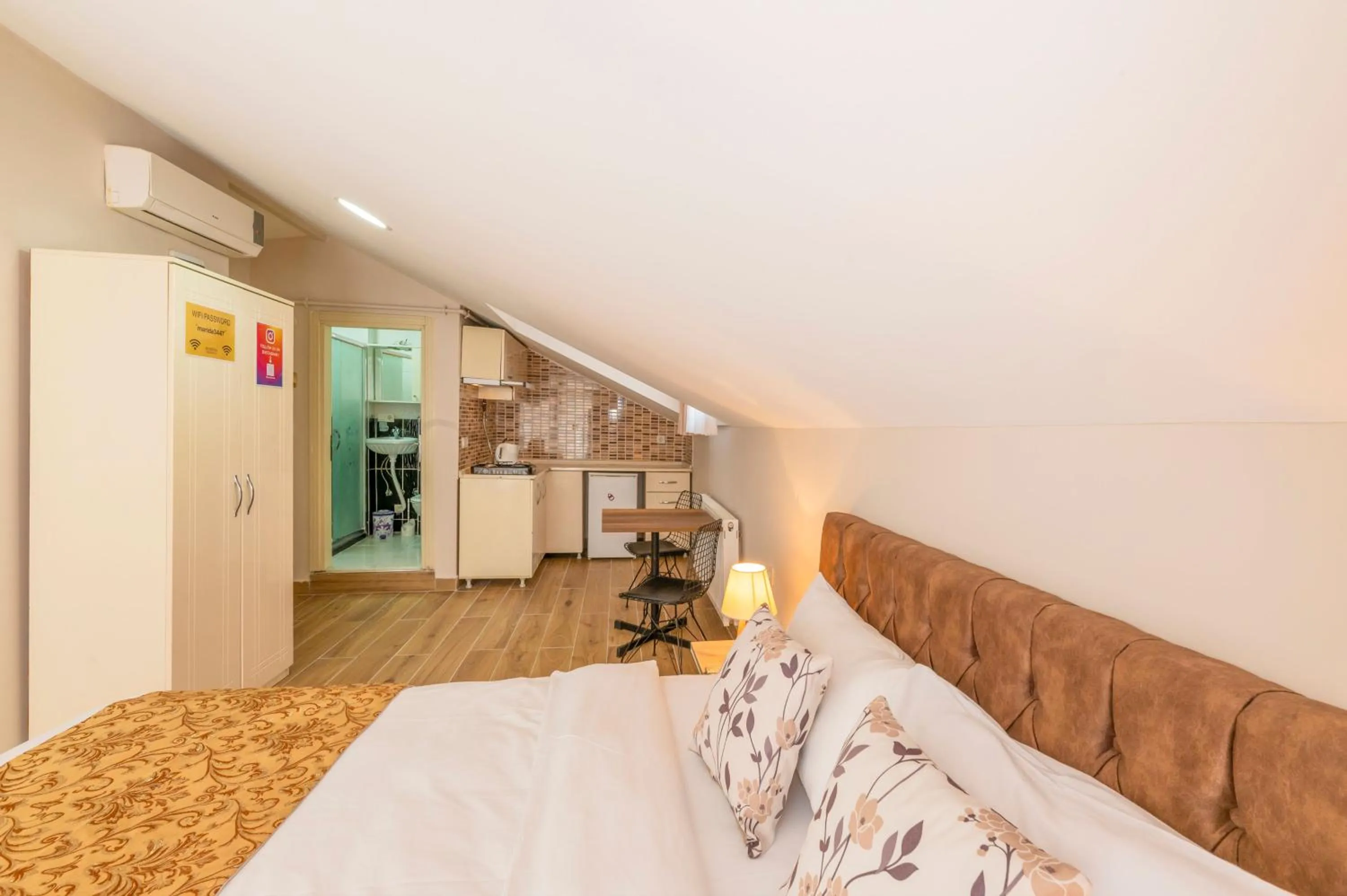 Photo of the whole room, Bed in Marida Residence - Istanbul Taksim