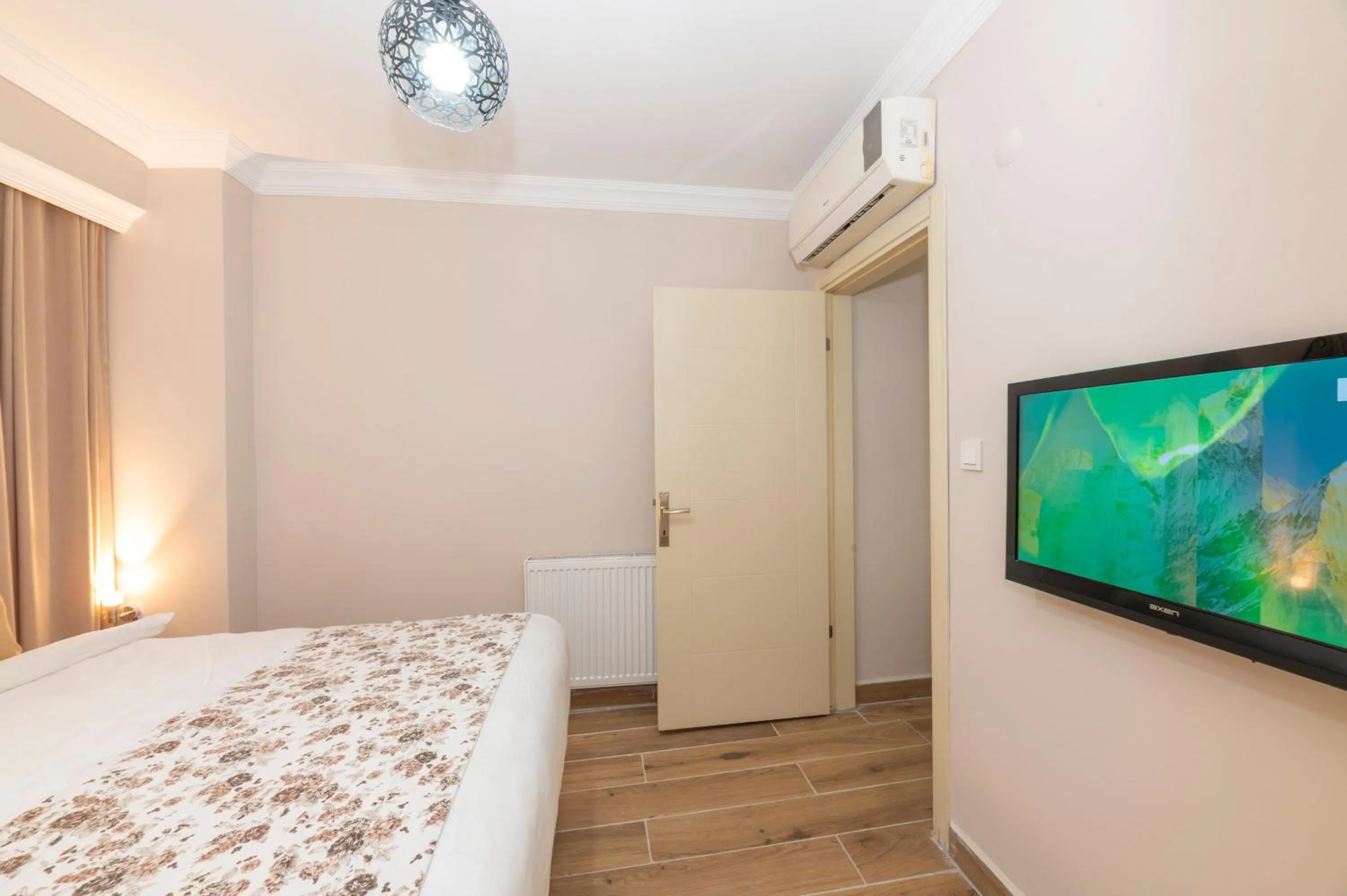 Bedroom, Bed in Marida Residence - Istanbul Taksim