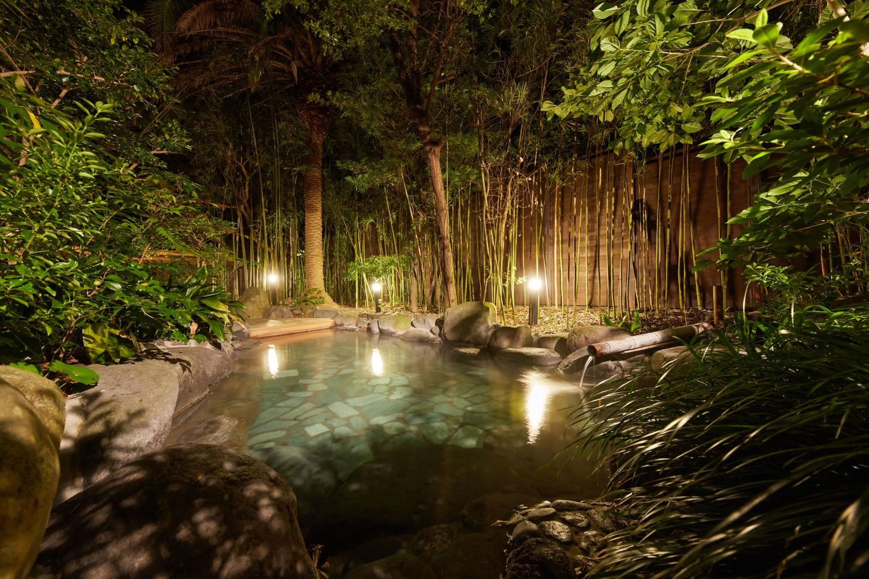 Hot Spring Bath in Hana No Omotenashi Nanraku