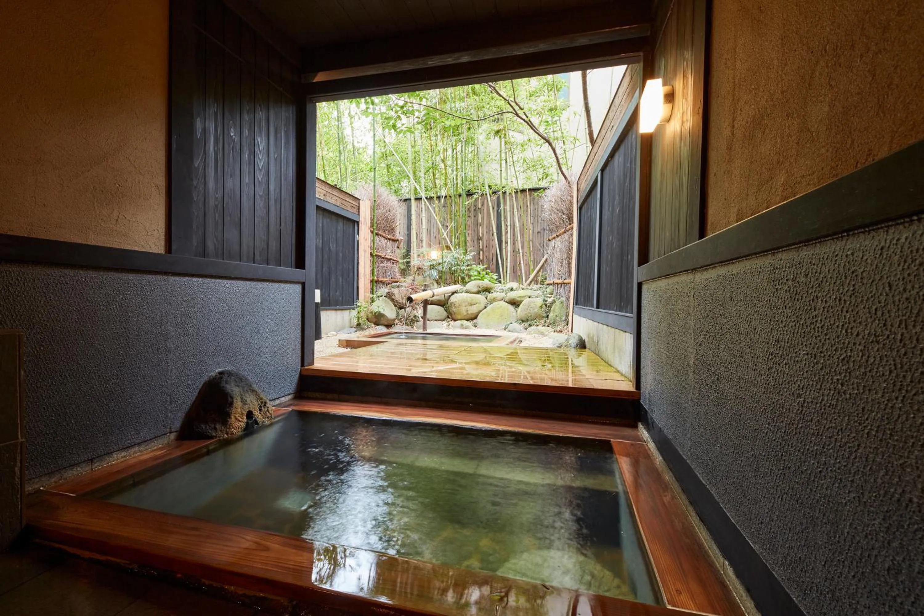 Hot Spring Bath in Hana No Omotenashi Nanraku
