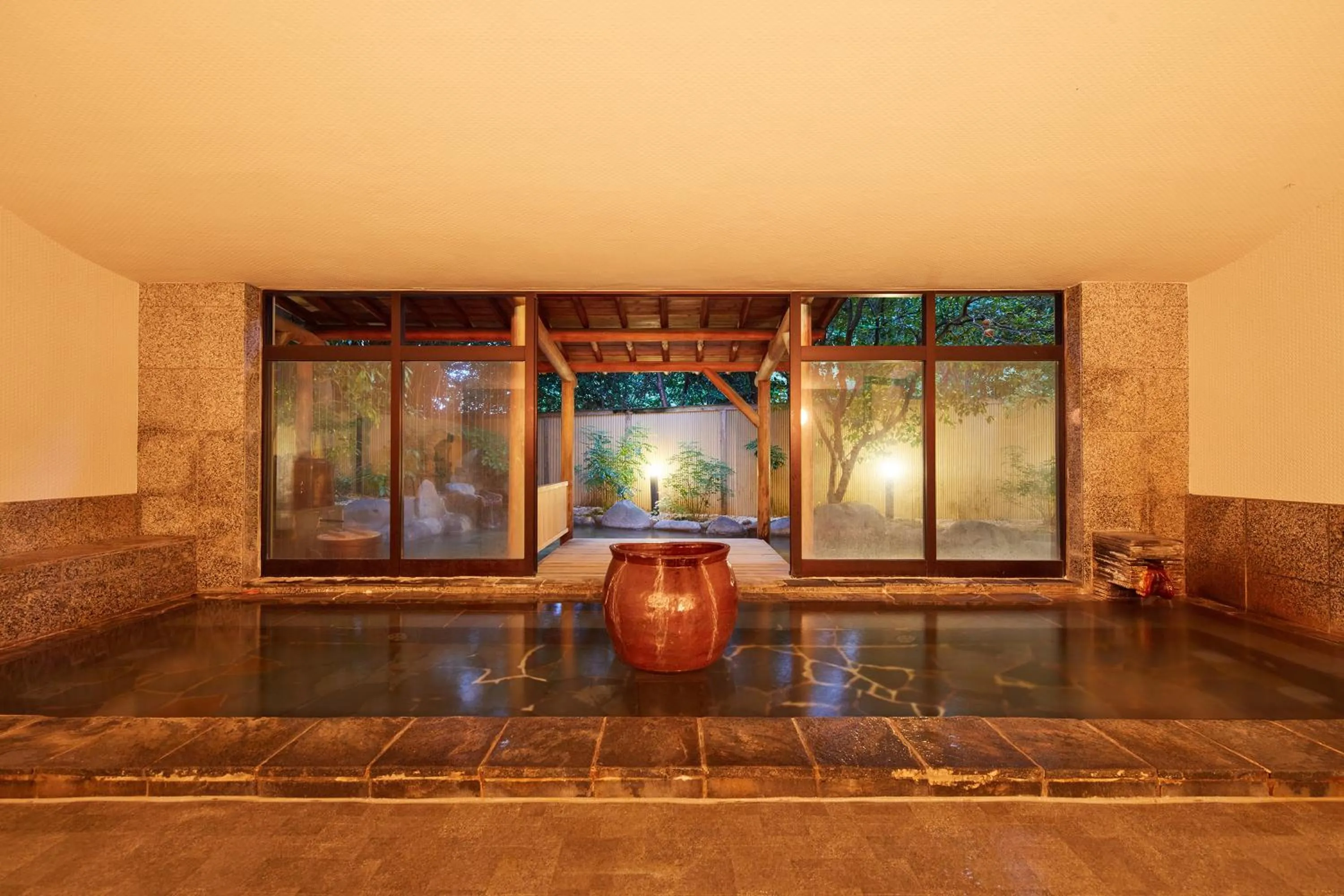 Hot Spring Bath in Hana No Omotenashi Nanraku