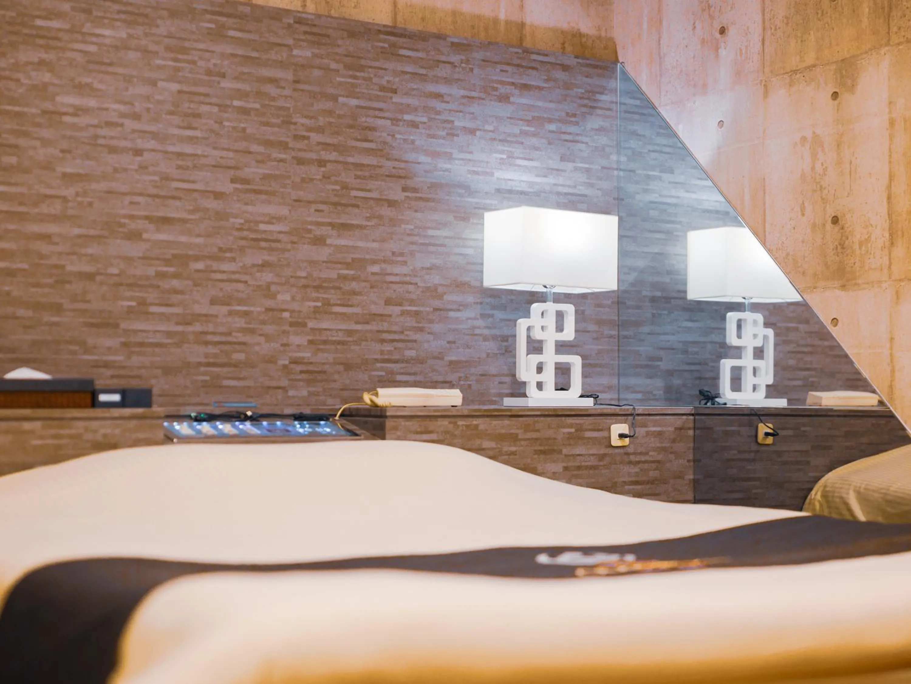 Bed in GLAMROSE -Adult Only Motel-