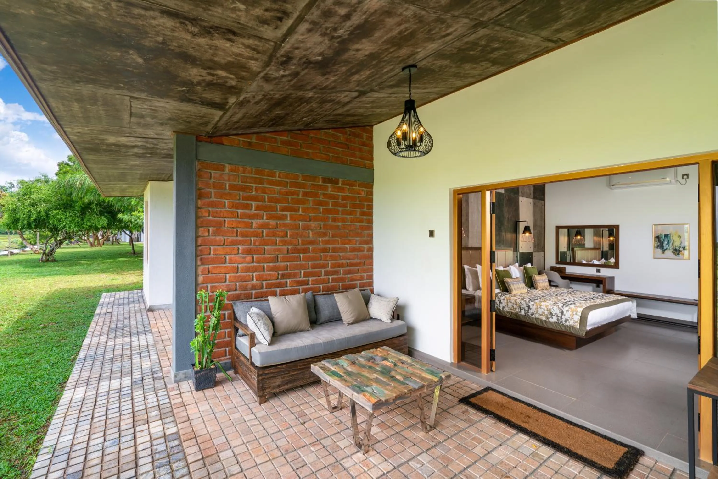 Photo of the whole room in Wild Culture Yala