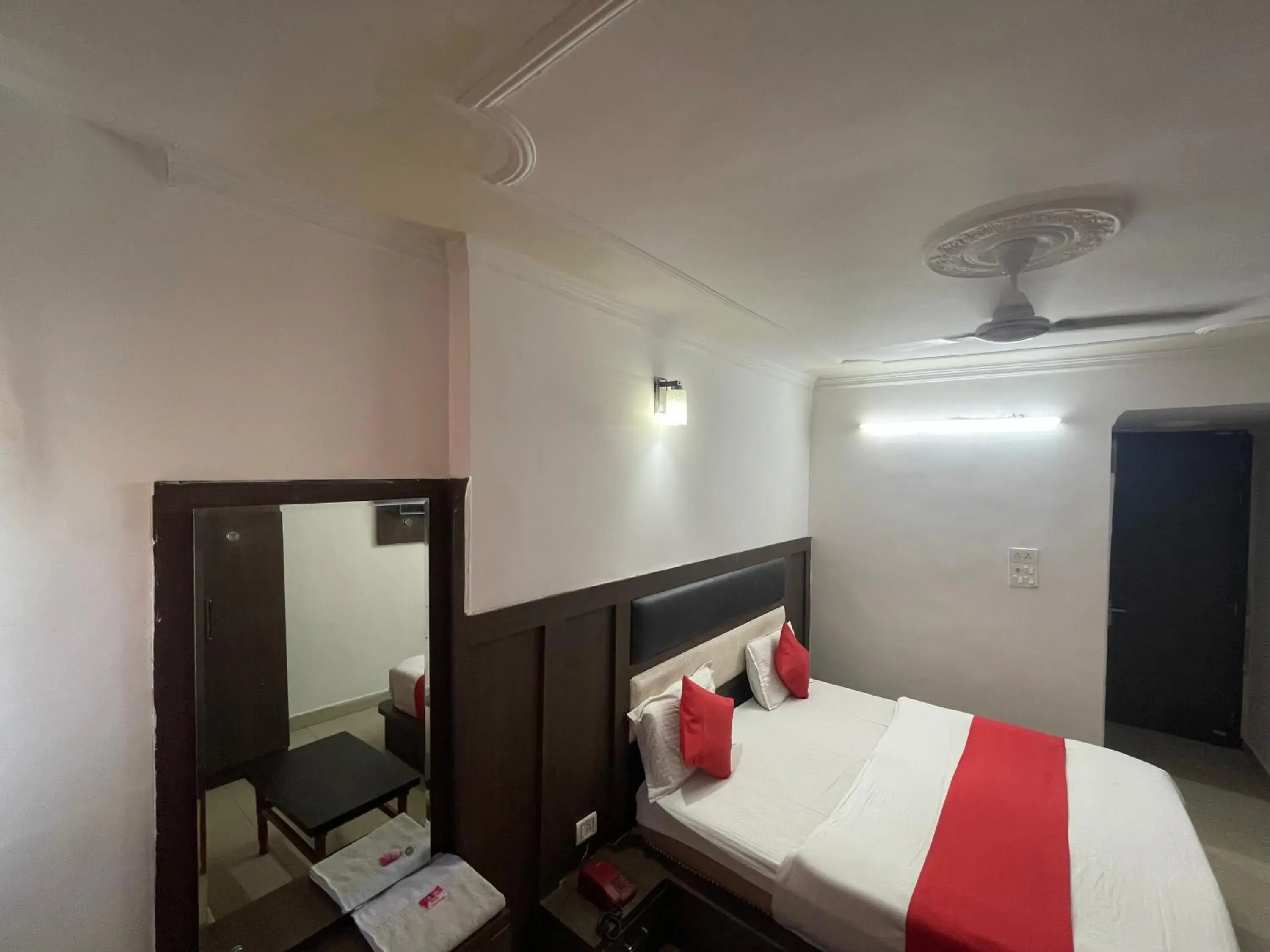 Bed in Hotel Himgiri Bed in Hotel Himgiri