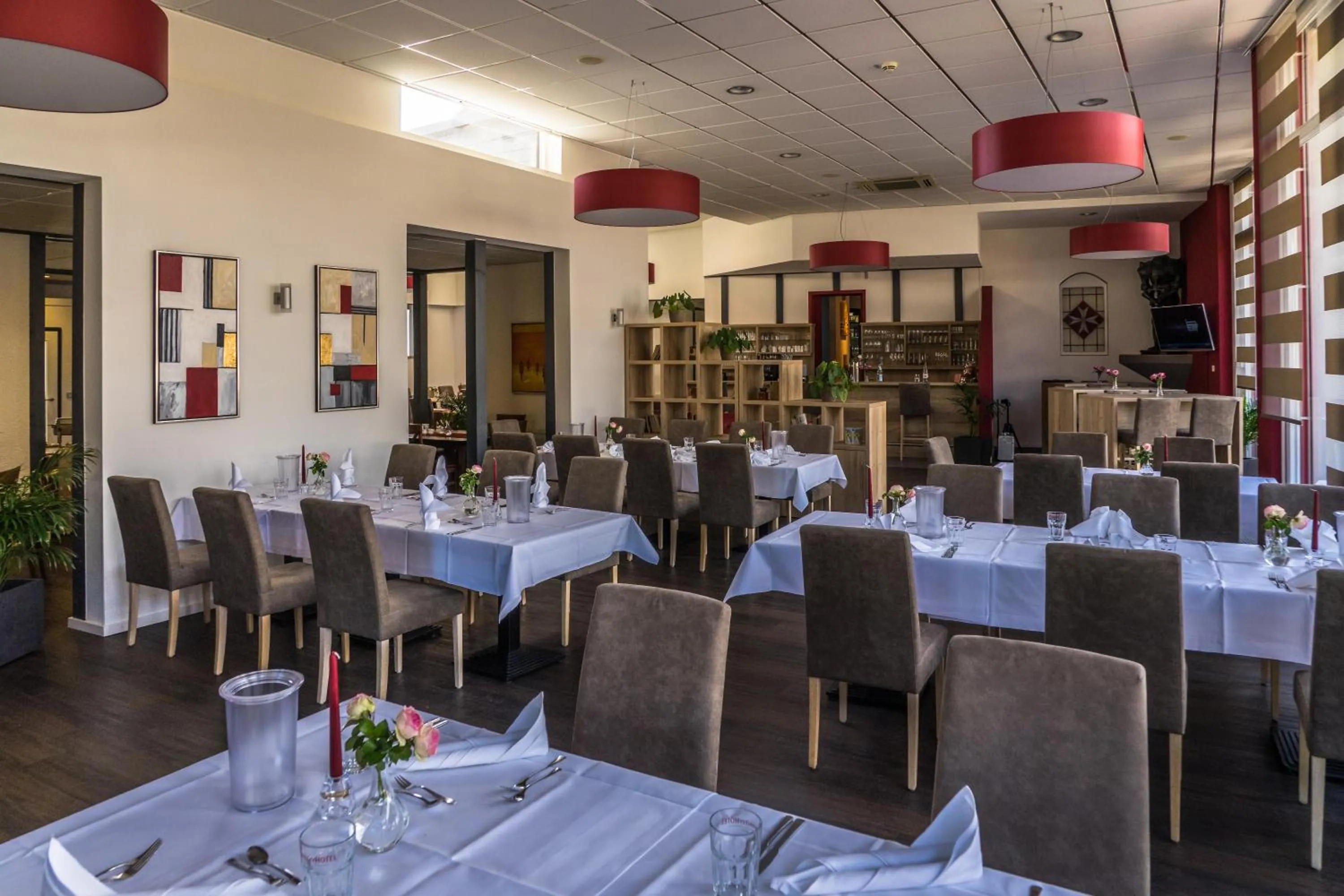 Restaurant/places to eat in Johanniterhotel