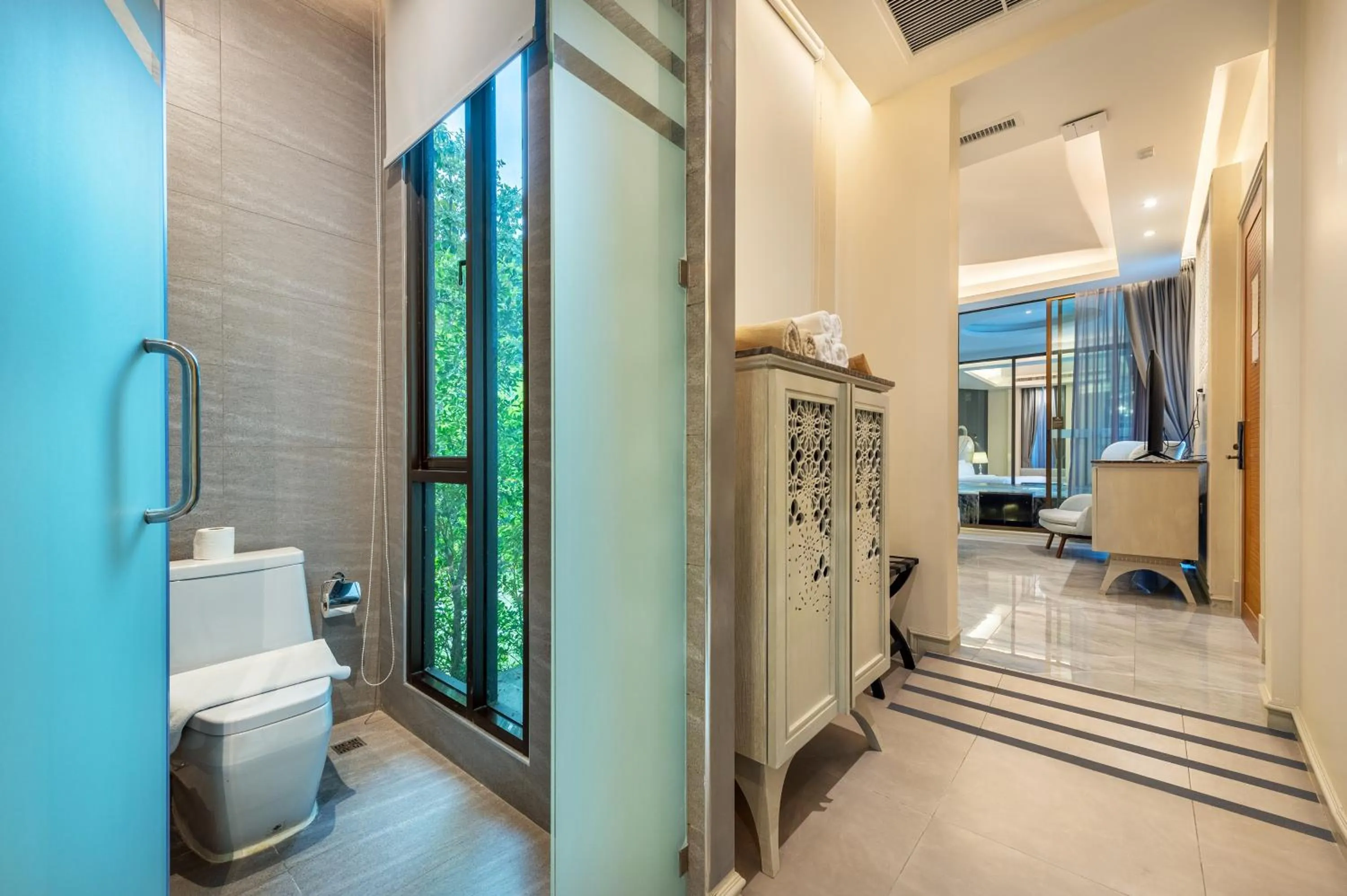 Toilet in Phukalini Luxury Pool Villa & Onsen