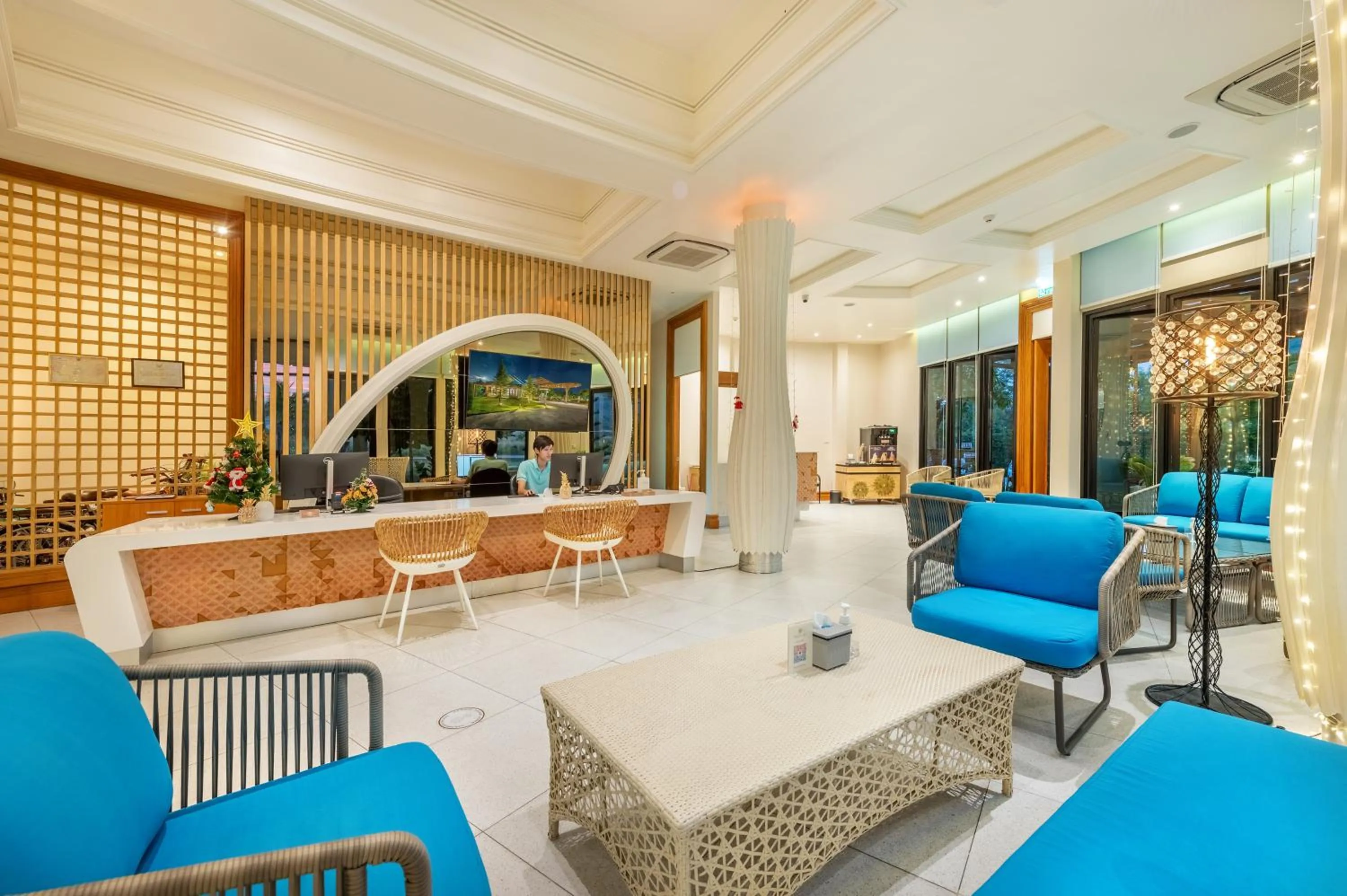 Lobby or reception in Phukalini Luxury Pool Villa & Onsen