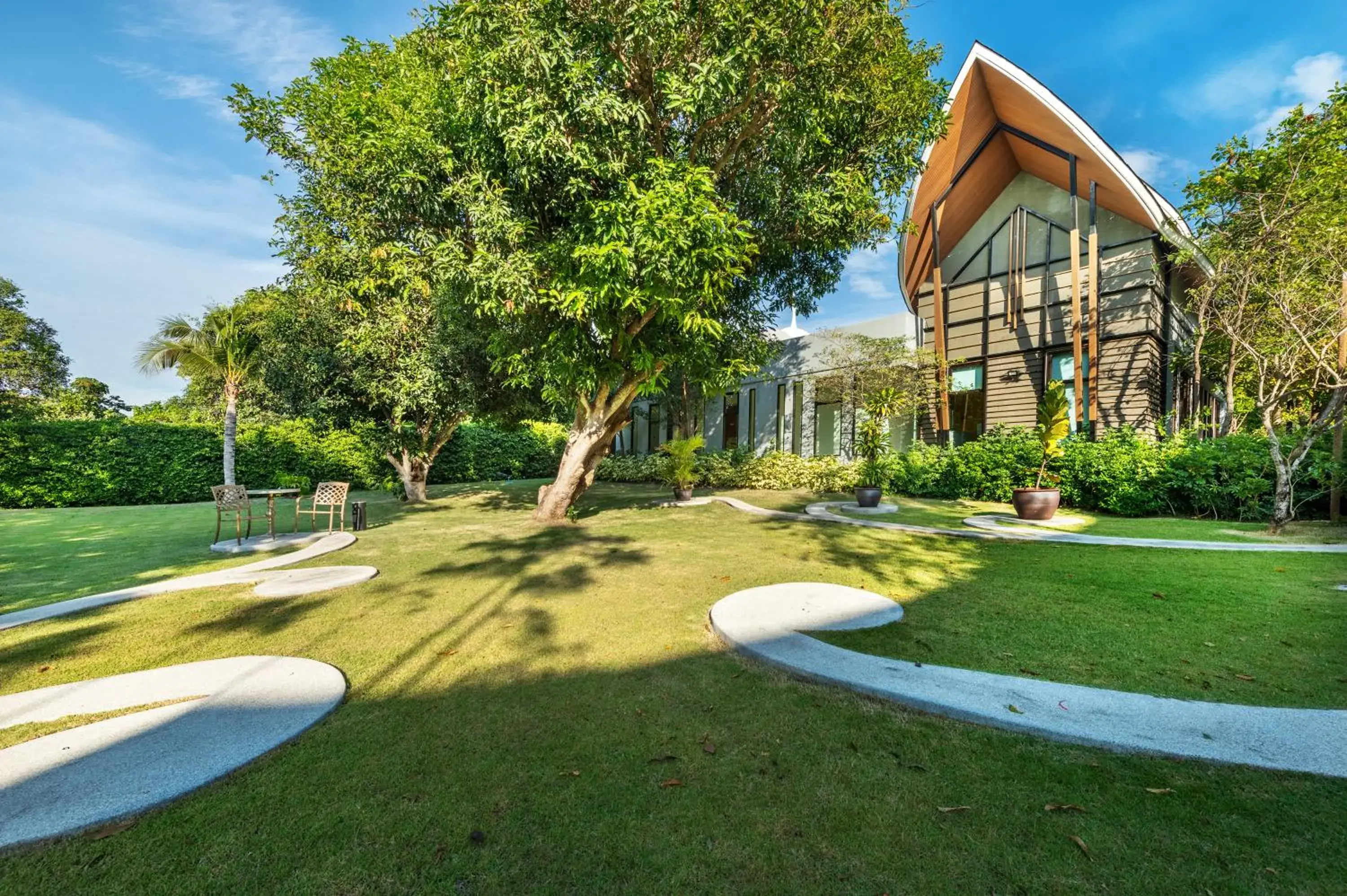 Property building in Phukalini Luxury Pool Villa & Onsen Property building in Phukalini Luxury Pool Villa & Onsen