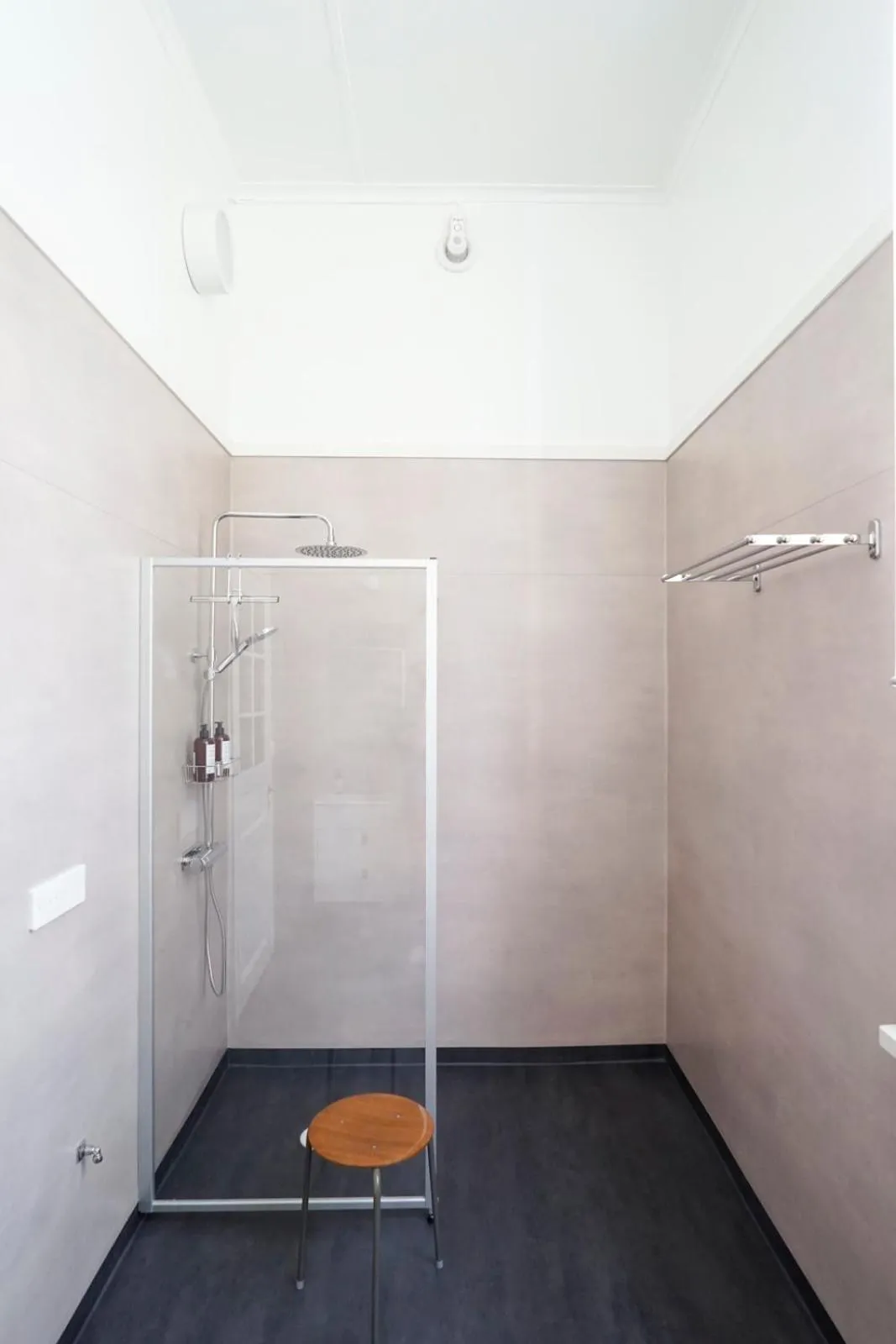 Shower in Nordic Refuge B&B