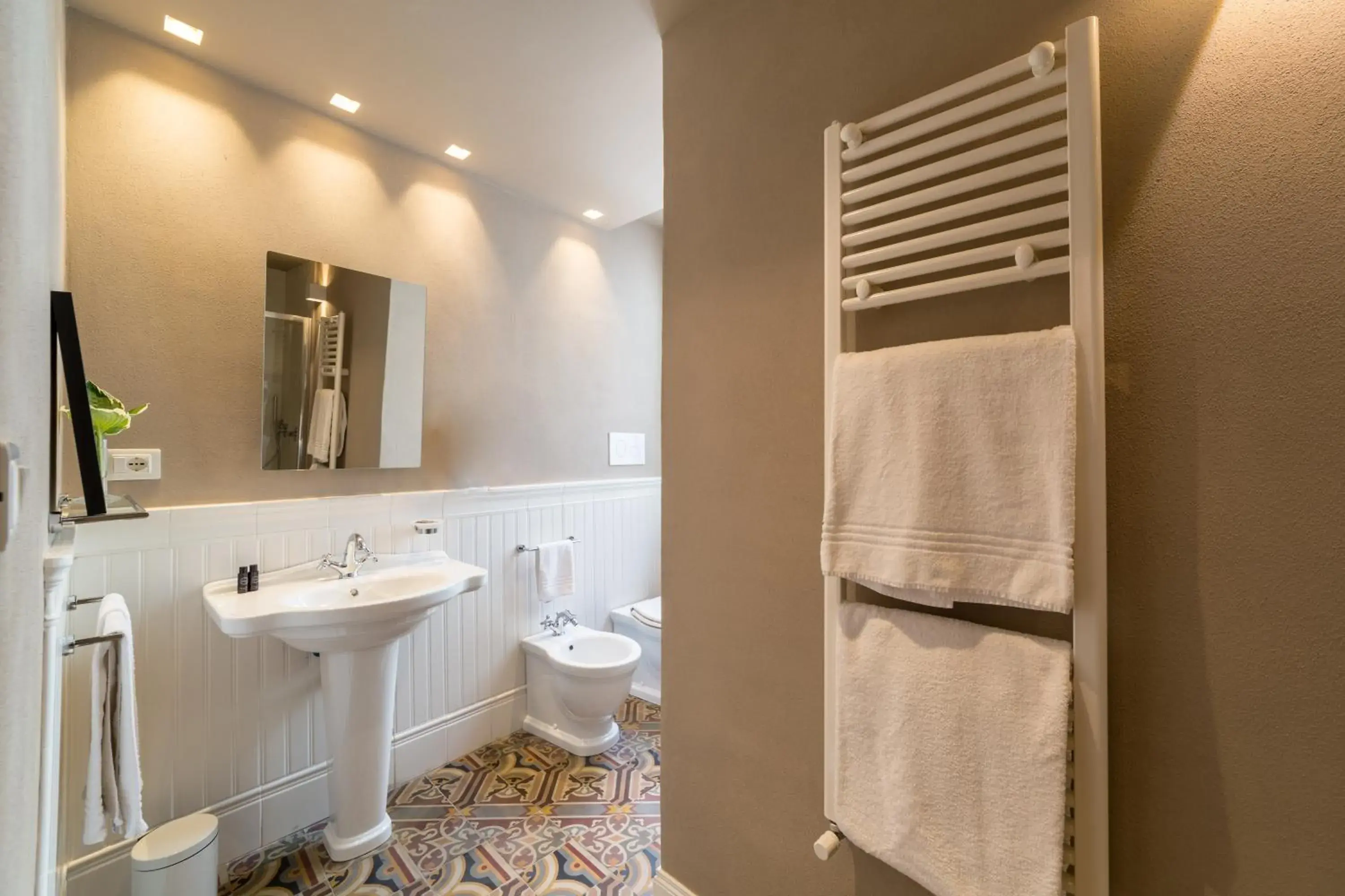 Superior Double Room with Inner Courtyard View in Atelier delle Grazie Superior Double Room with Inner Courtyard View in Atelier delle Grazie