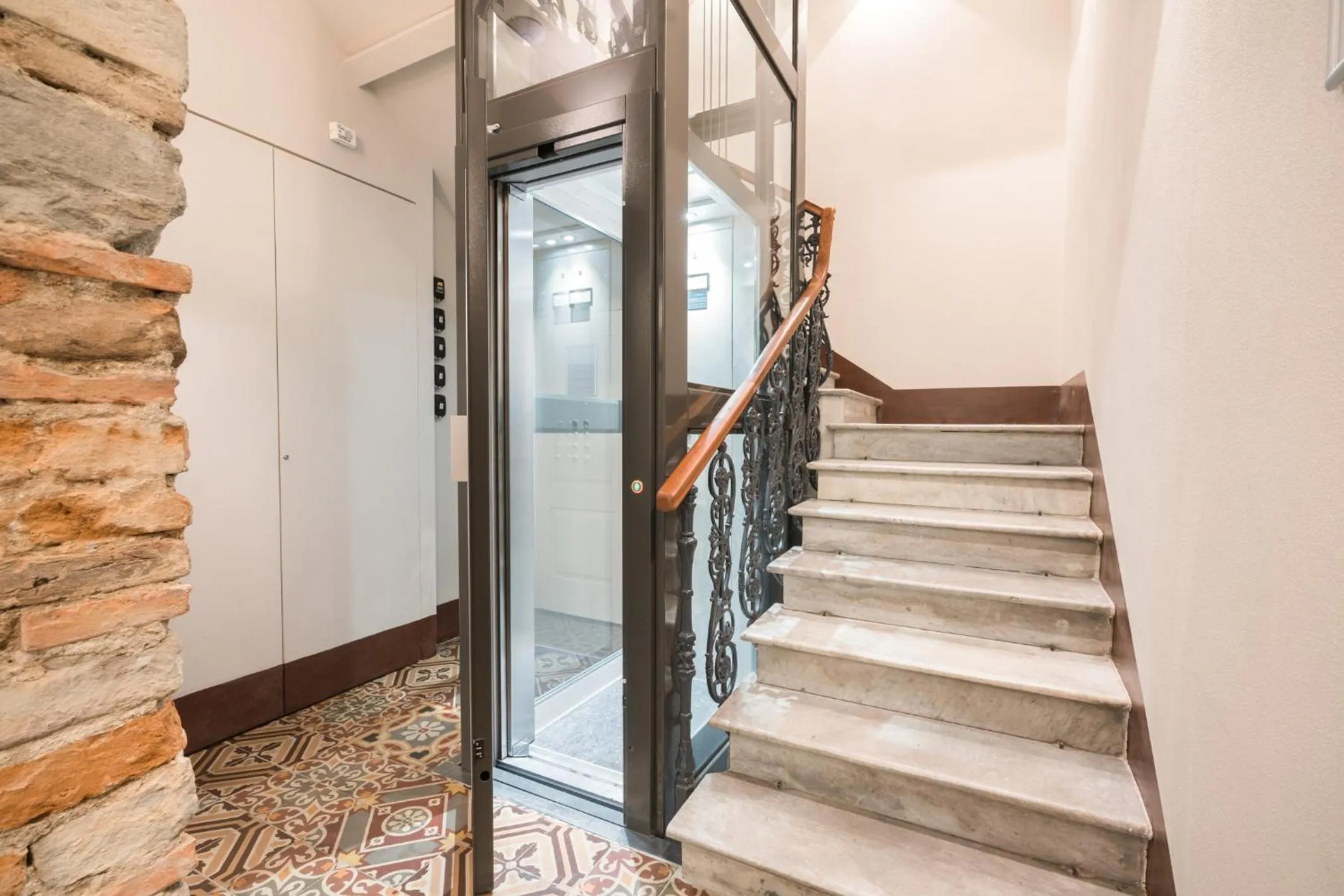 elevator in Atelier delle Grazie