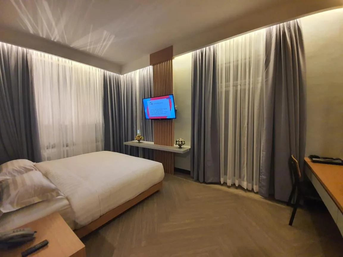 Bed in Muara Hotel Bukittinggi