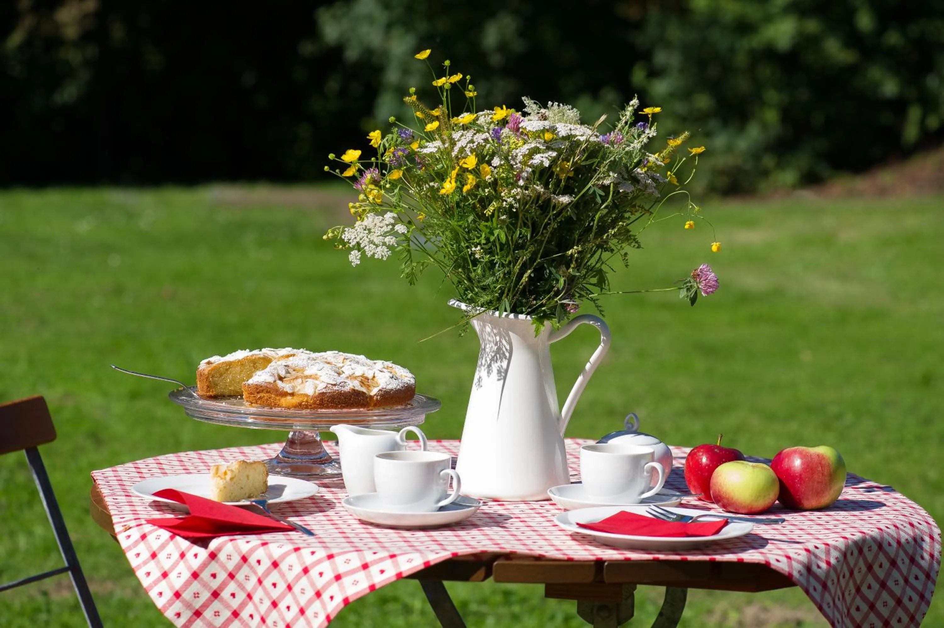 Bed in Hotel Riedenburg