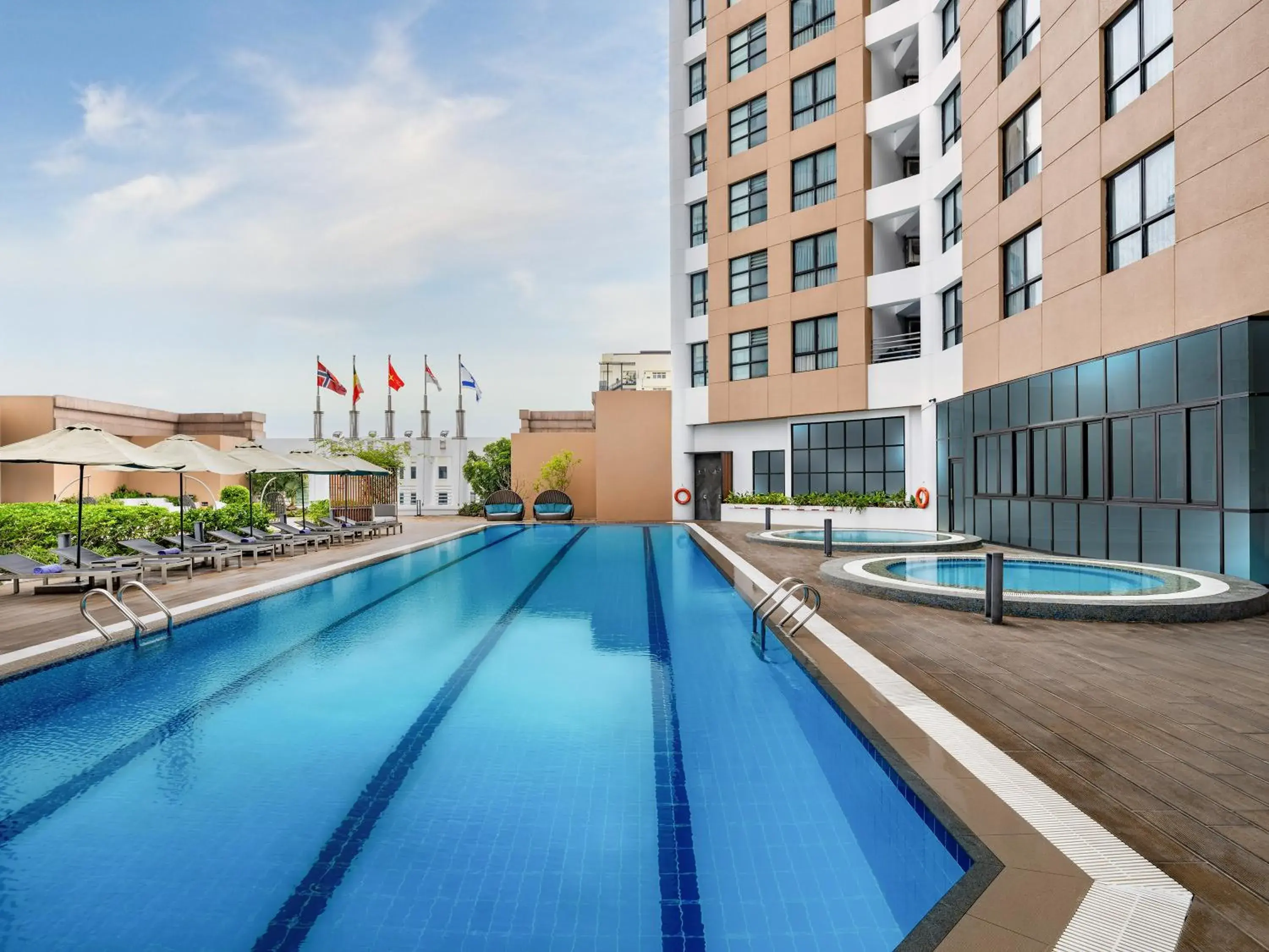 Property building in Somerset Grand Hanoi Property building in Somerset Grand Hanoi