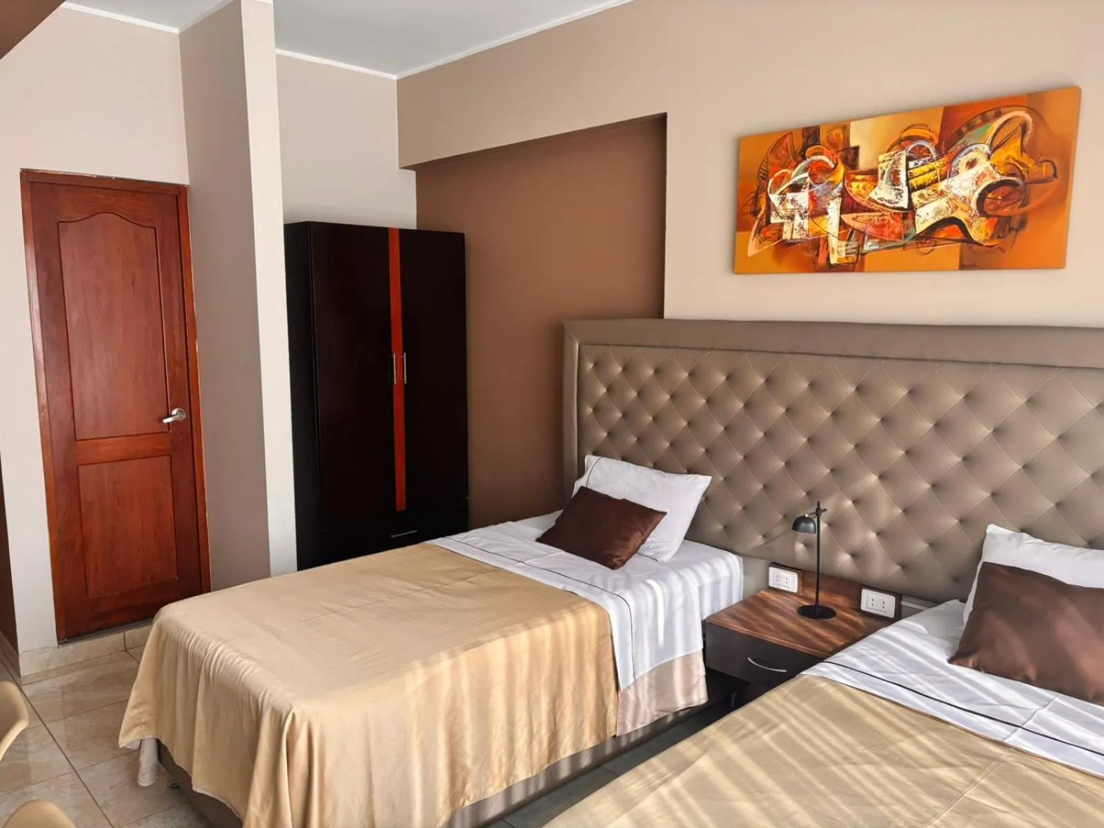 Basic Twin Room in Gran Hotel Ica