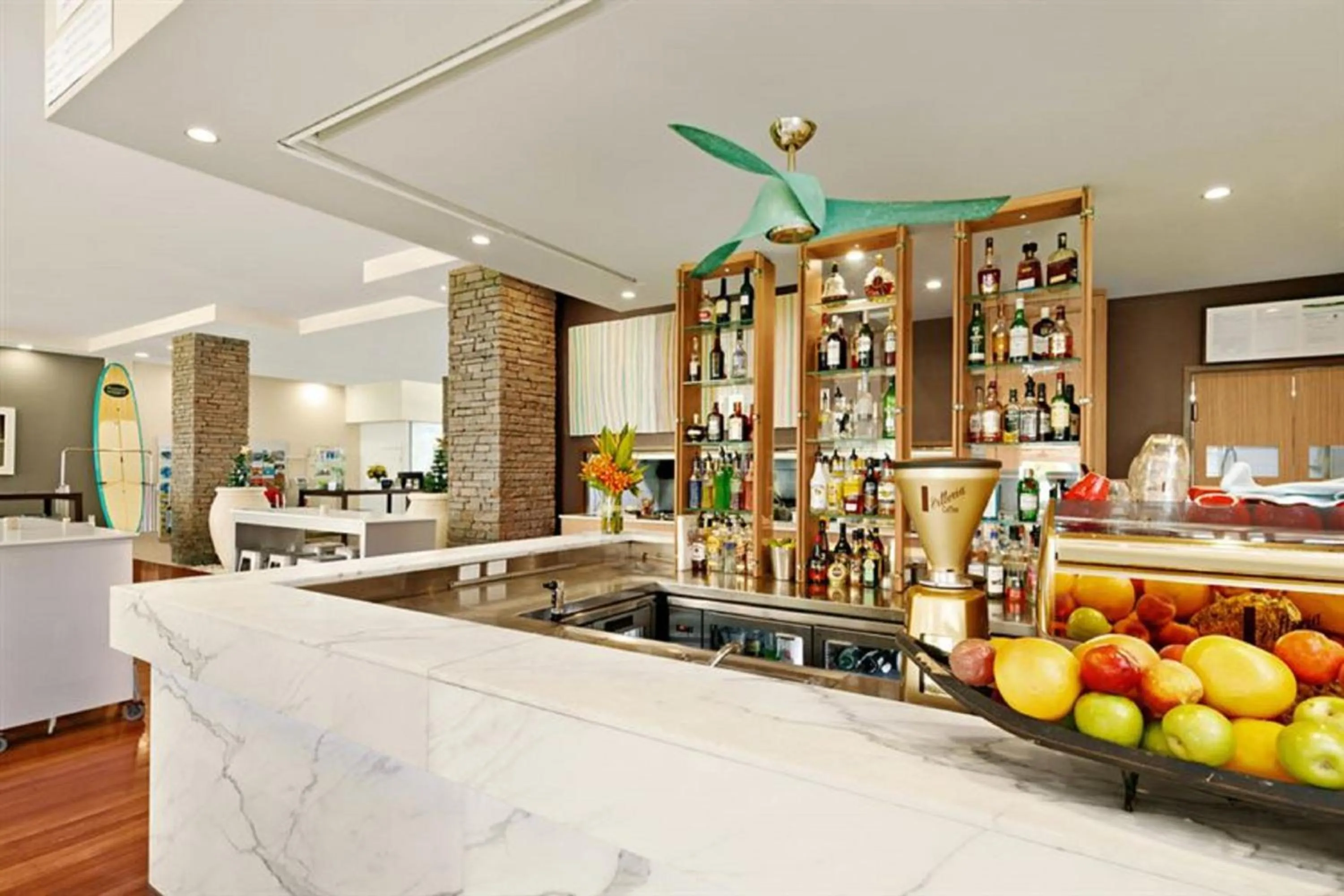 Lounge or bar in Beach Club Palm Cove 2 Bedroom Luxury Penthouse