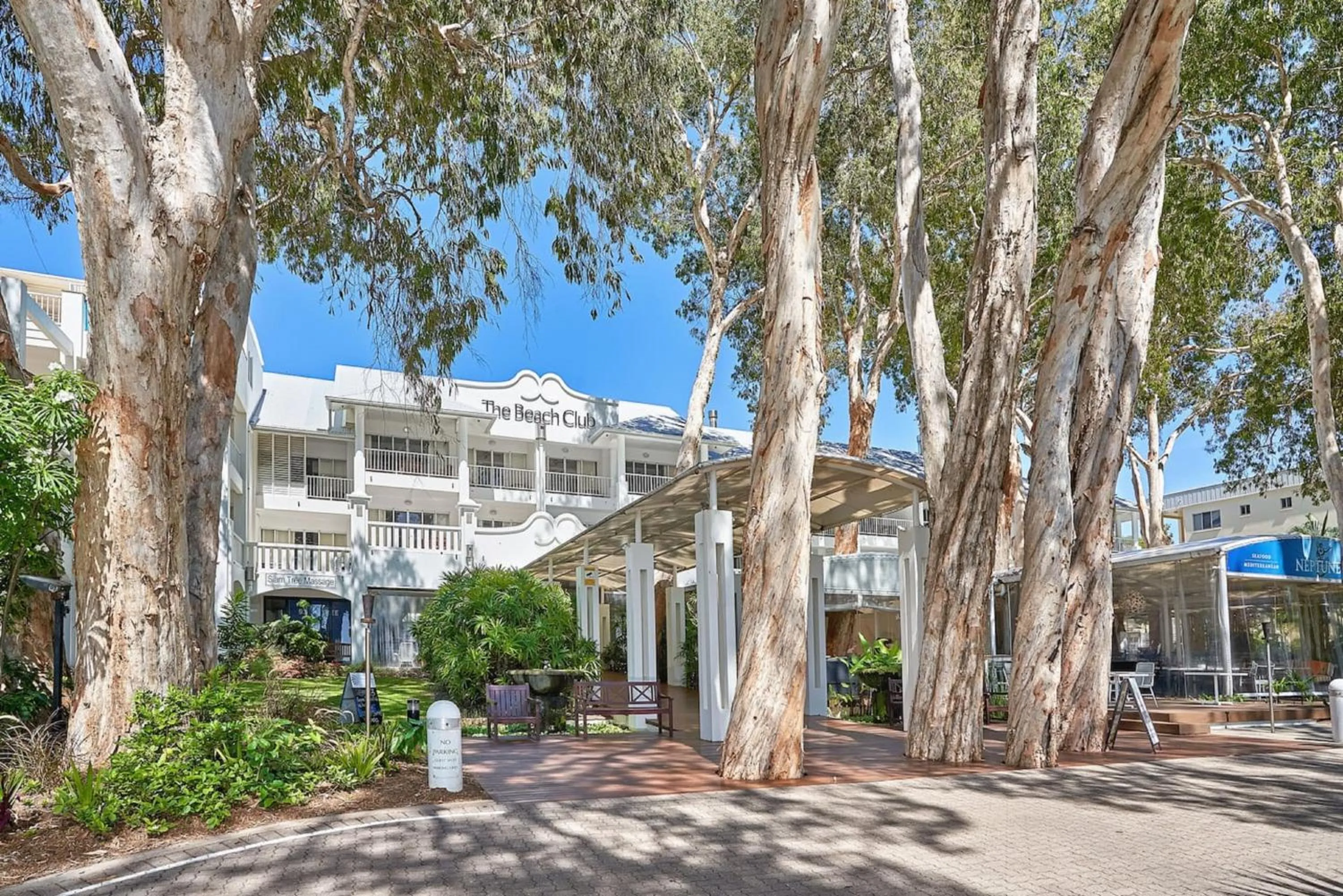 Facade/entrance in Beach Club Palm Cove 2 Bedroom Luxury Penthouse