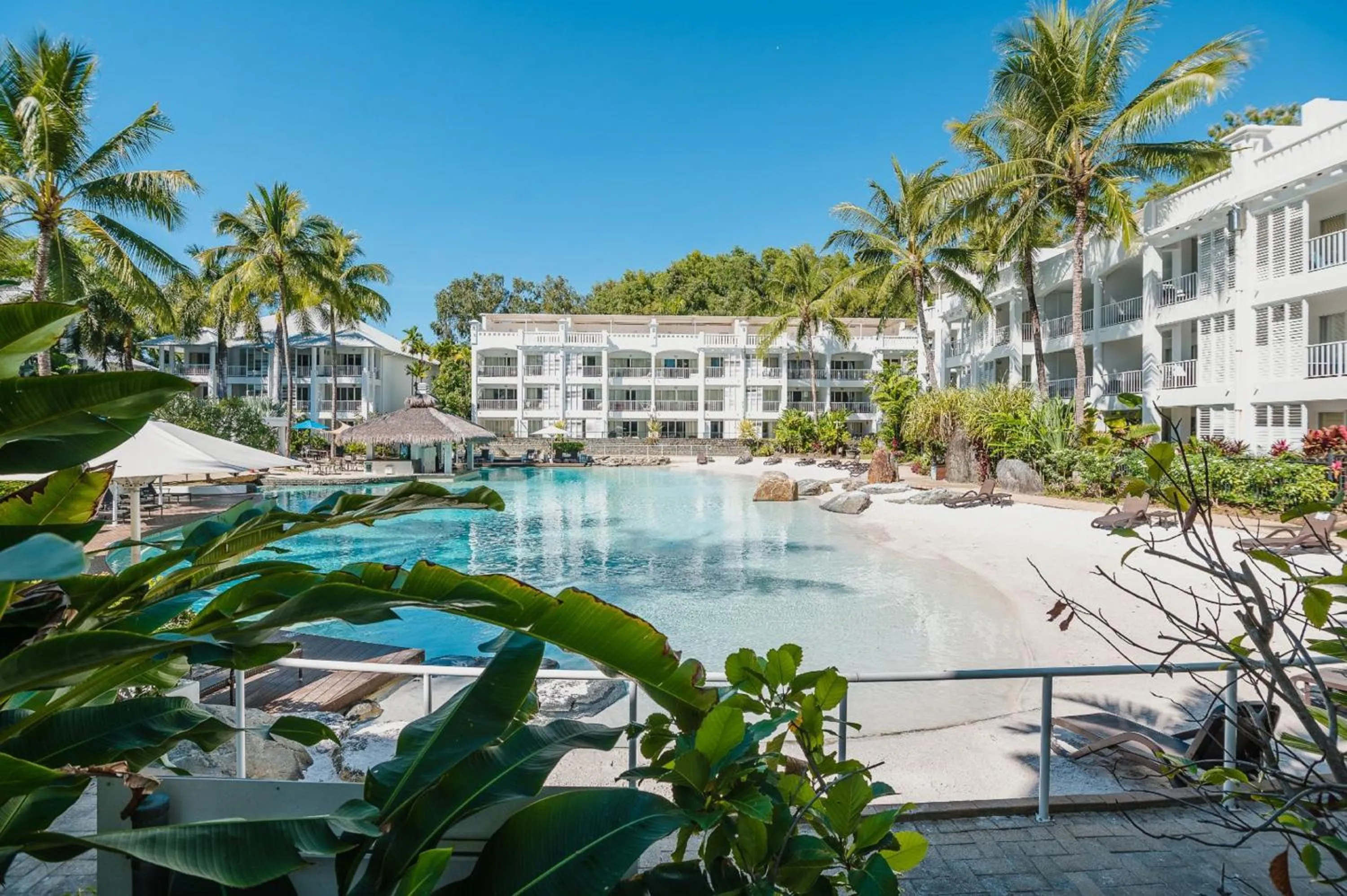 Property building in Beach Club Palm Cove 2 Bedroom Luxury Penthouse