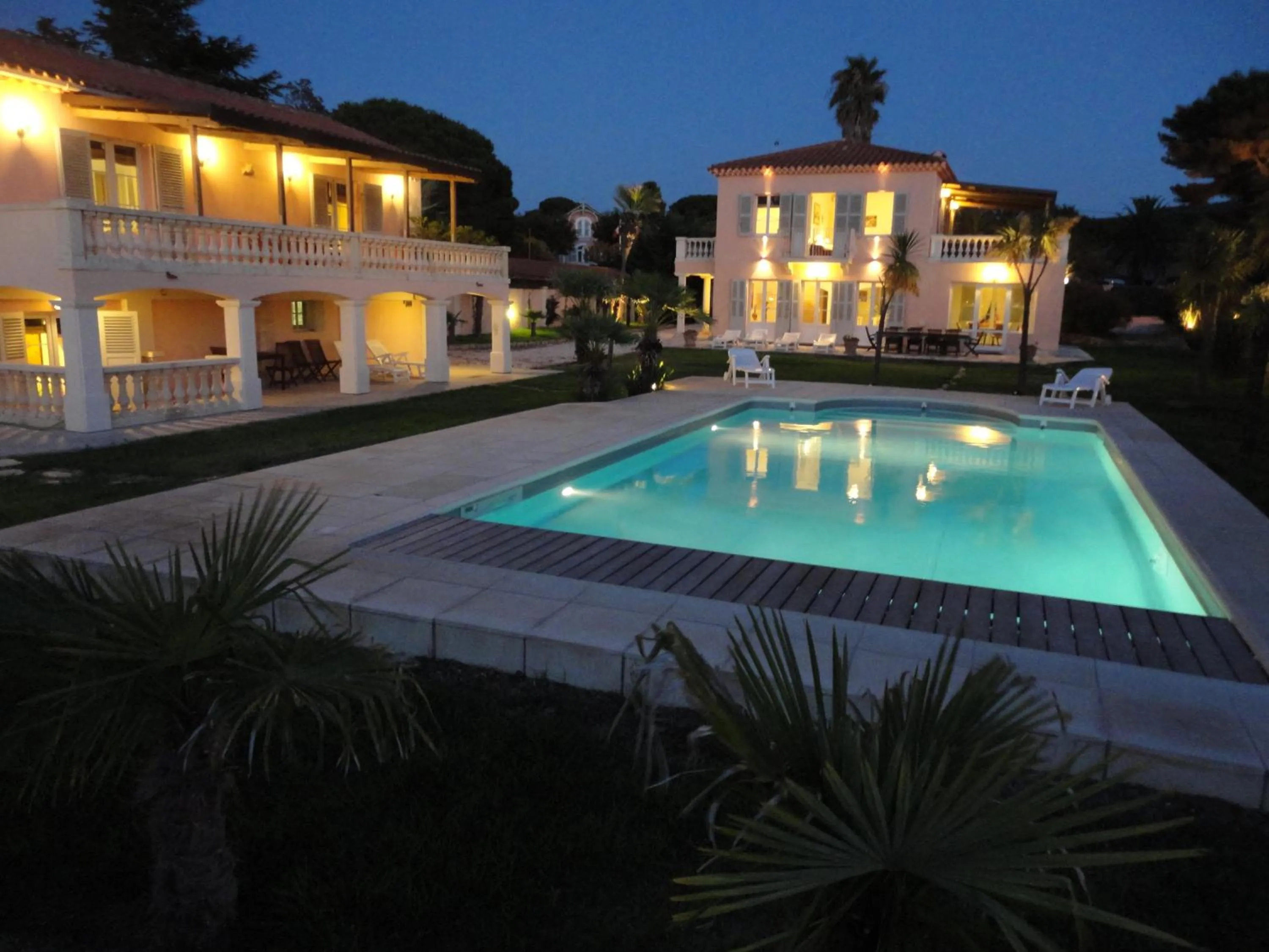 Property building in Villa Playa del Sol -B3