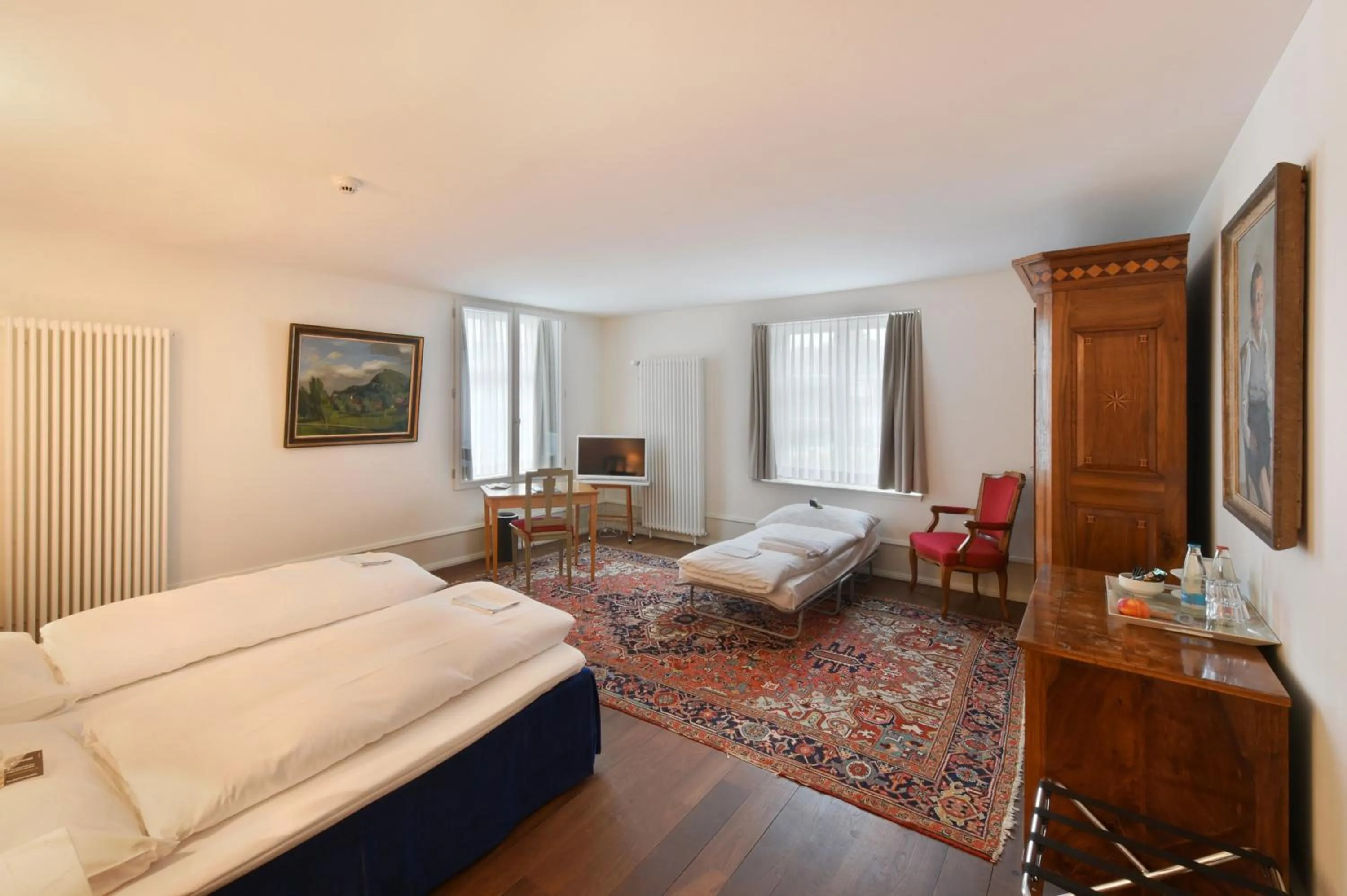 Photo of the whole room, Bed in Hotel im Schlosspark