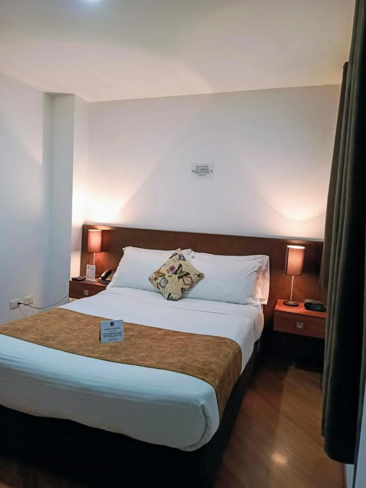 Bedroom, Bed in Hotel Casa Galvez