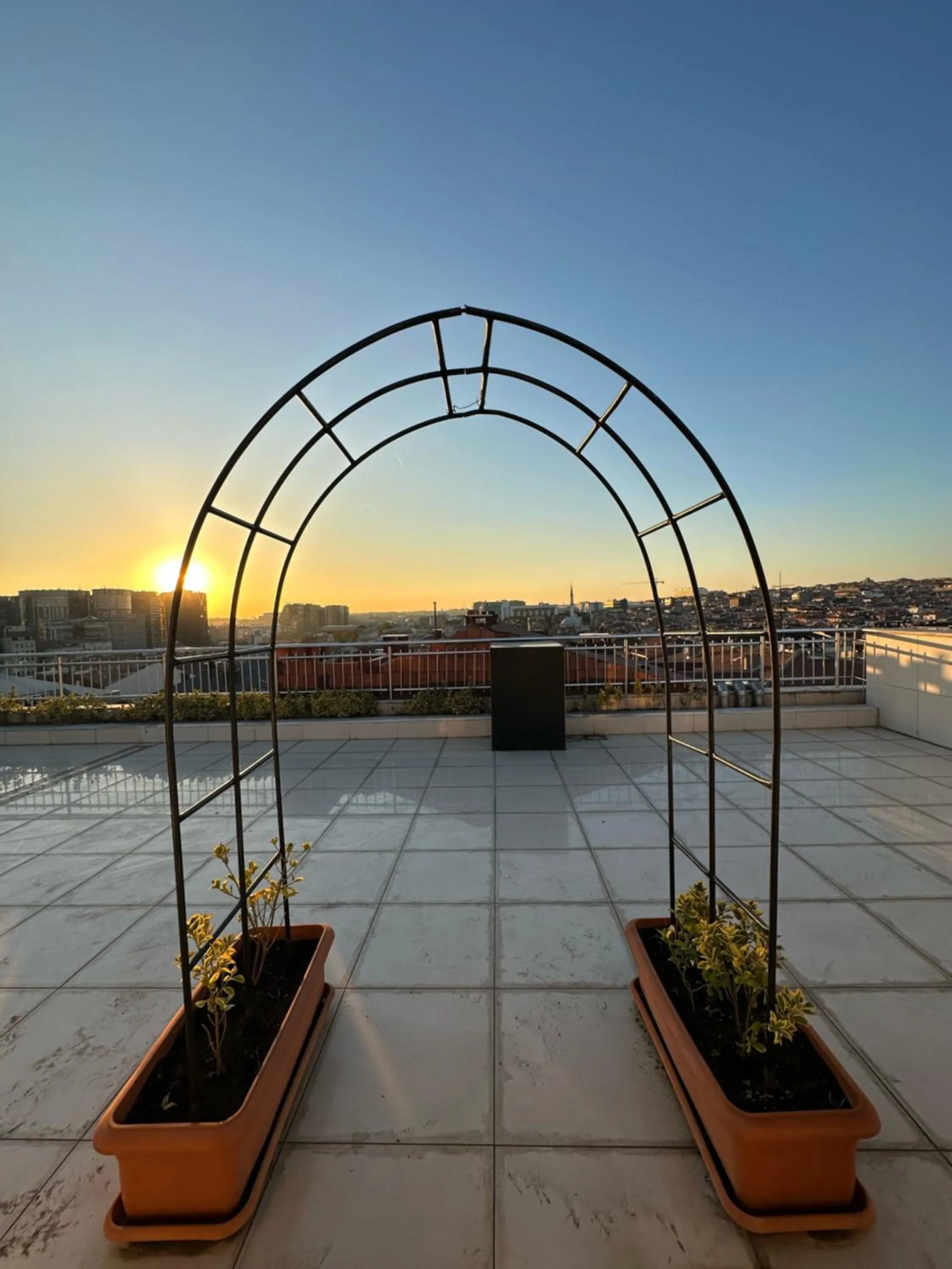 Day in Comfort Suites Hotel