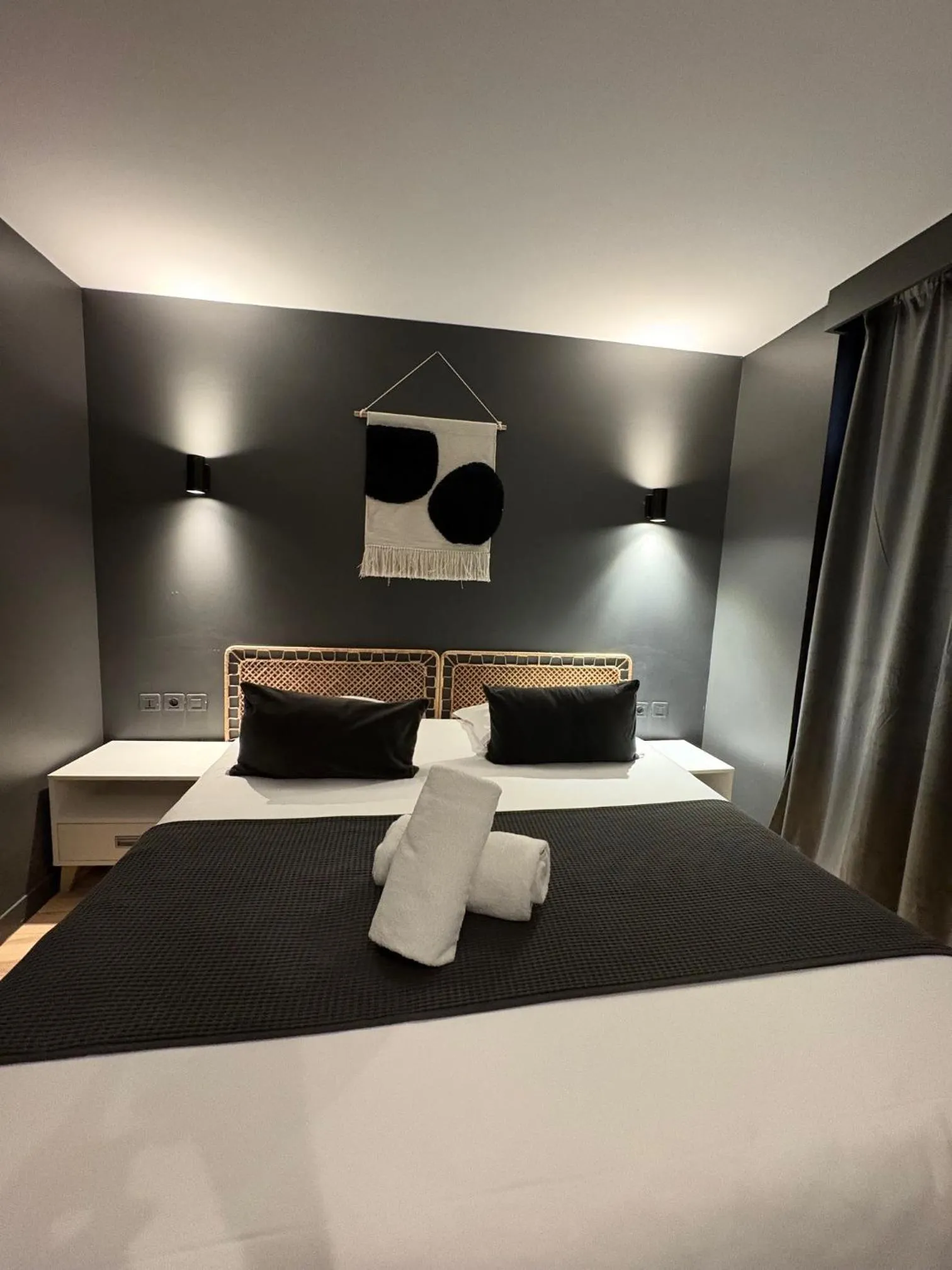 Bed in Hôtel Gallia Cannes