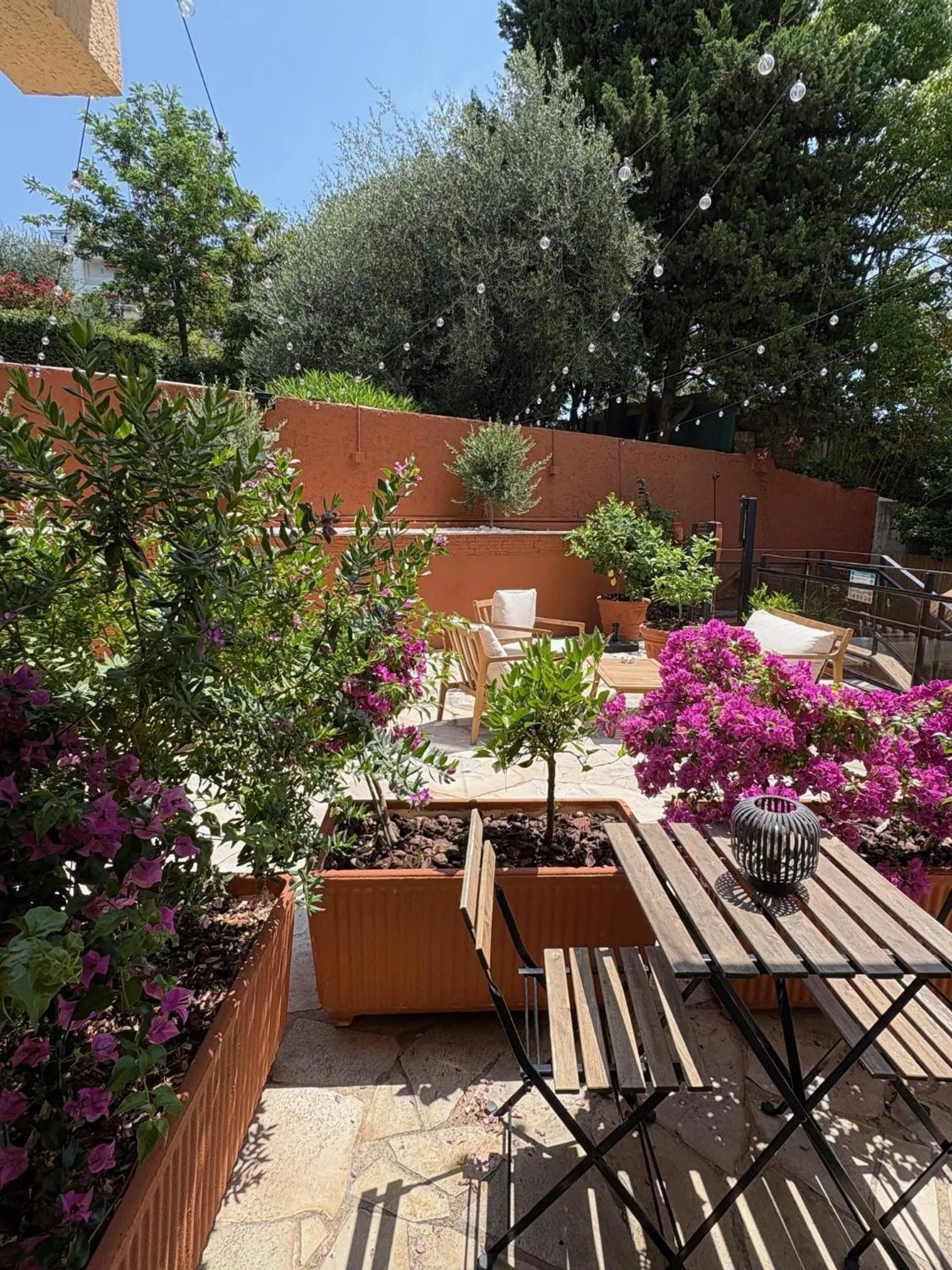 Patio in Hôtel Gallia Cannes