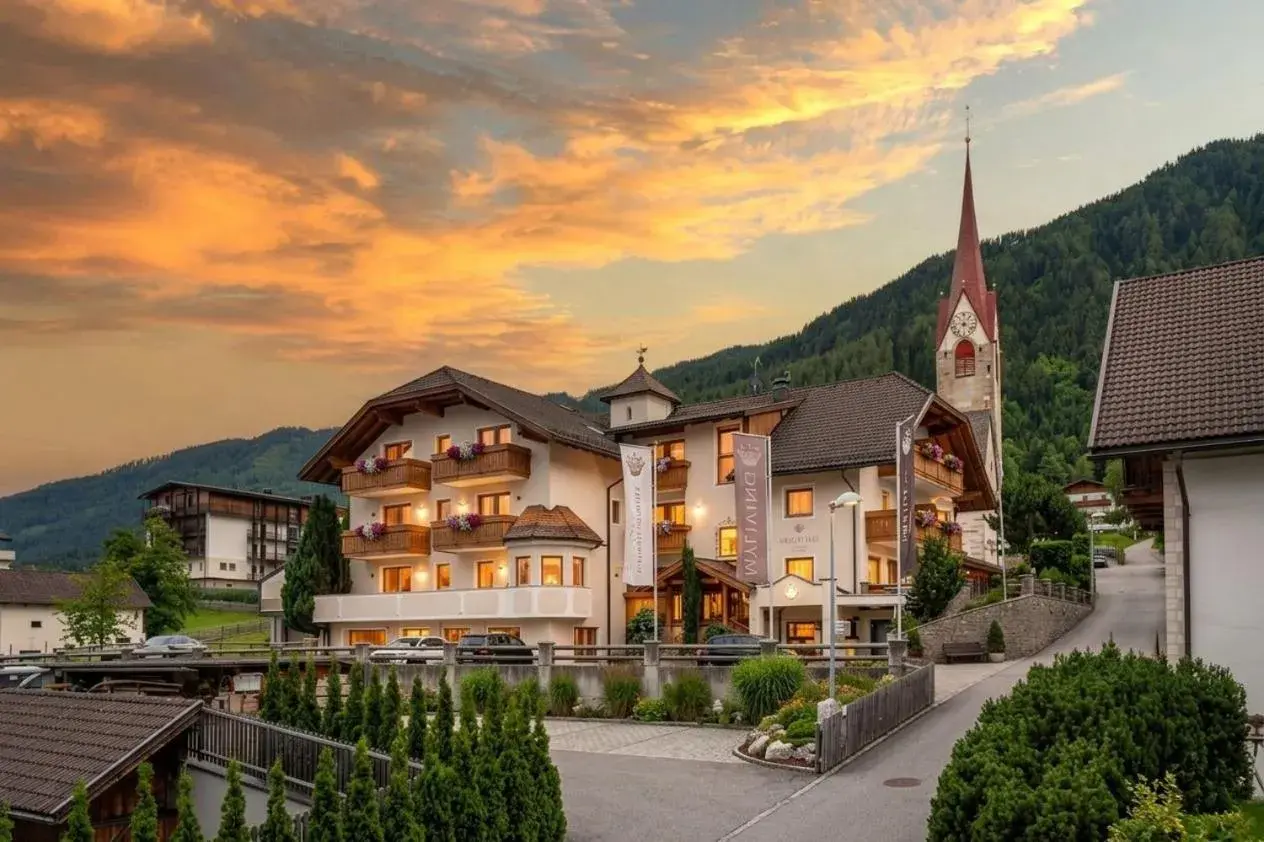 MyLiving - Hotel B&B by Majestic Resorts Dolomites MyLiving - Hotel B&B by Majestic Resorts Dolomites