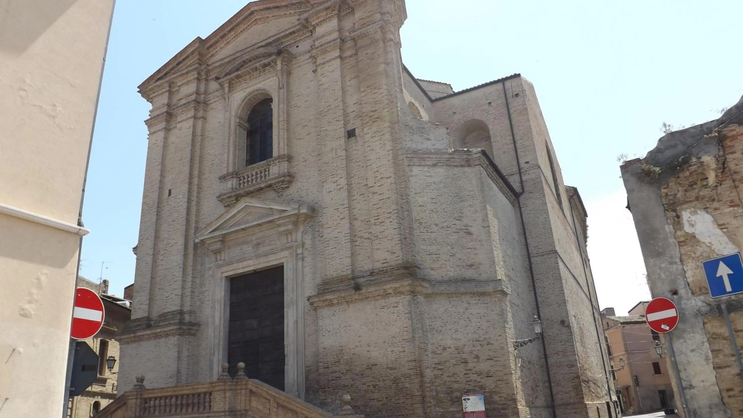 Nearby landmark in B&B Residenza Aragonese