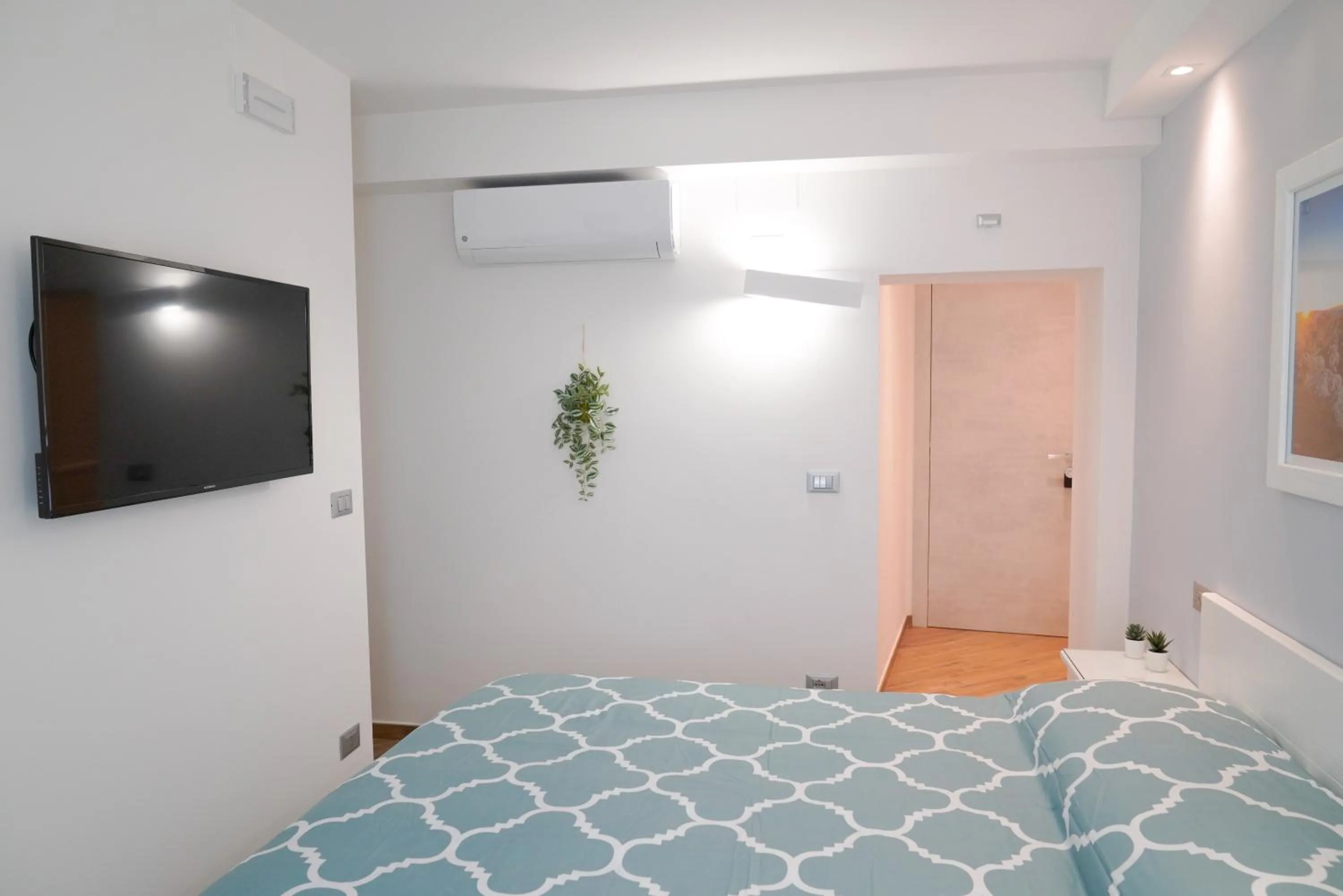 TV and multimedia, Bed in B&B Residenza Aragonese