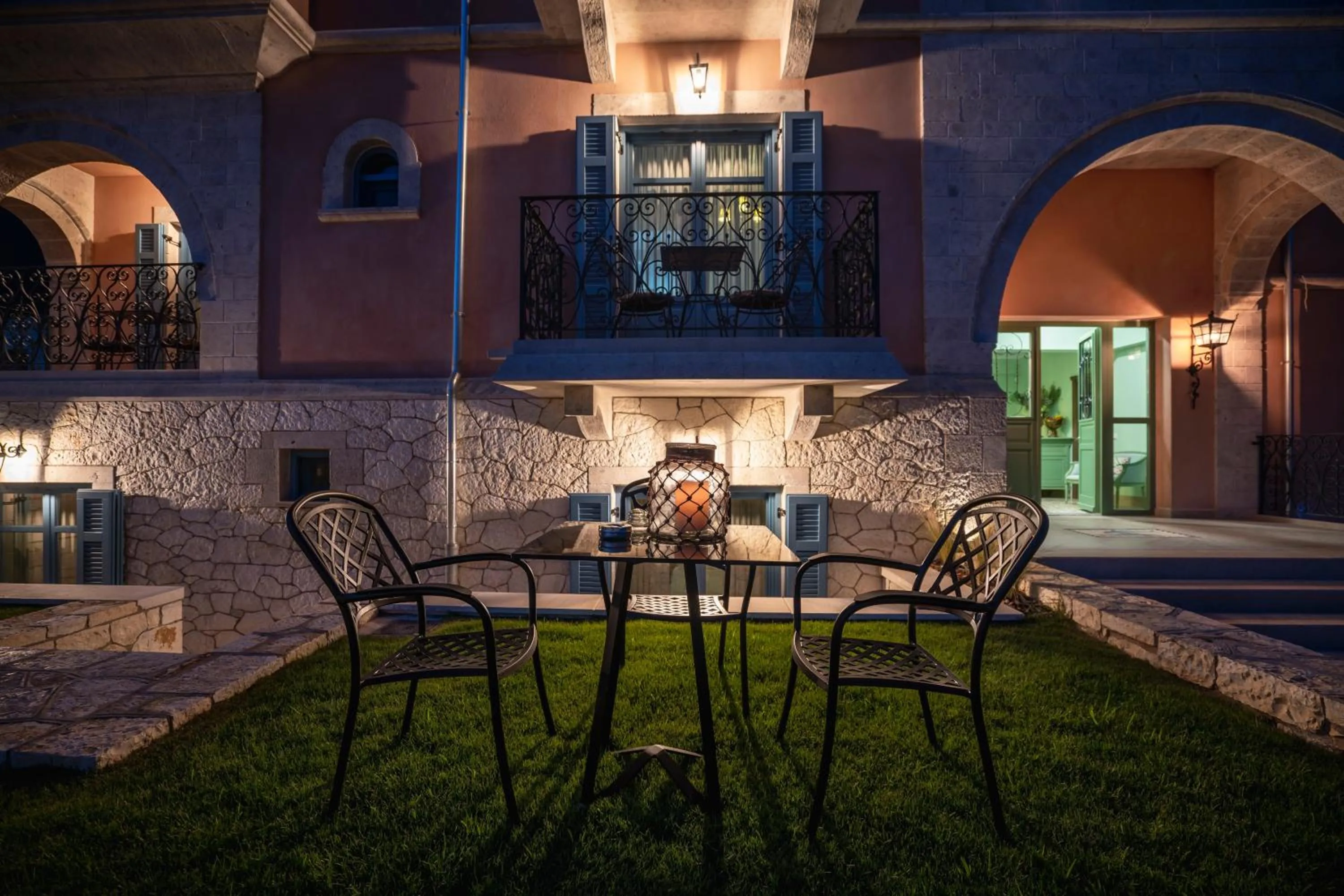 Garden in Elysium Living Parga