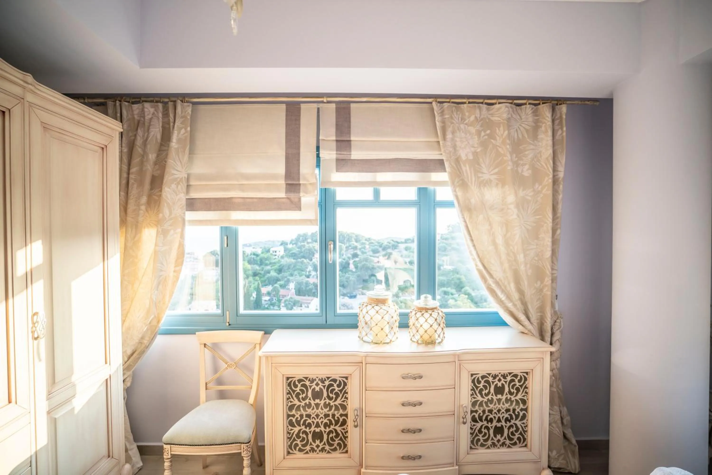 Photo of the whole room in Elysium Living Parga