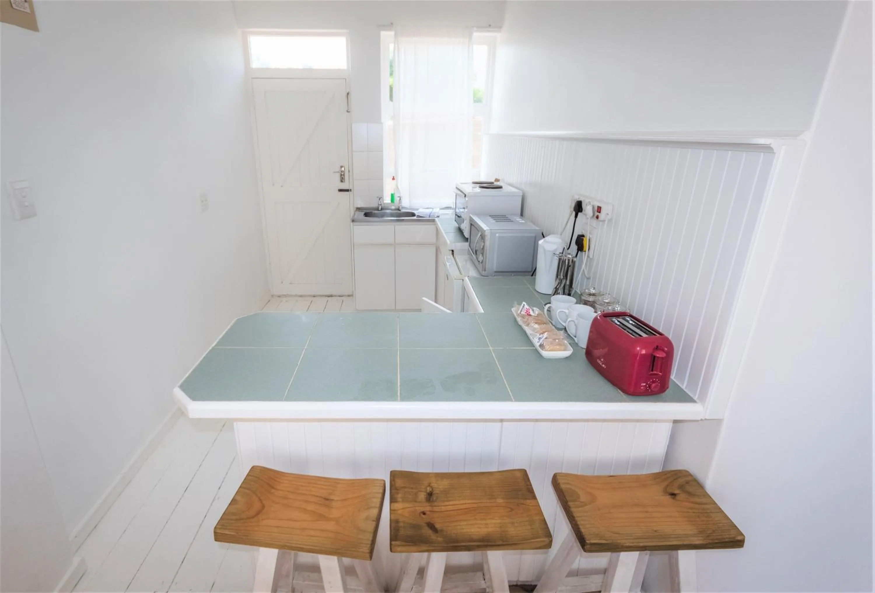 Kitchen or kitchenette in Boulders Beach Hotel, Cafe and Curio shop