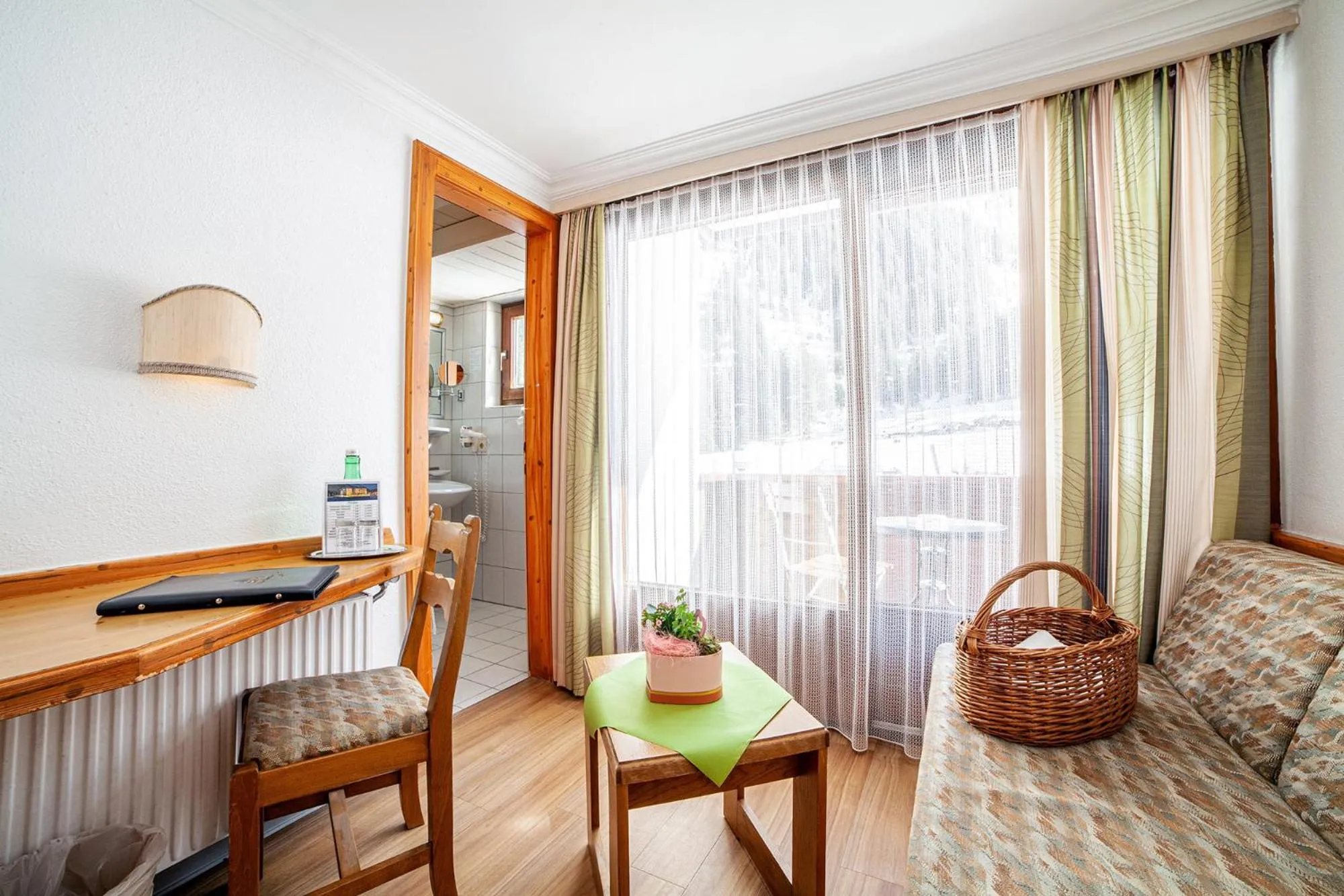 Seating area, Bed in Sport- und Vitalhotel Seppl