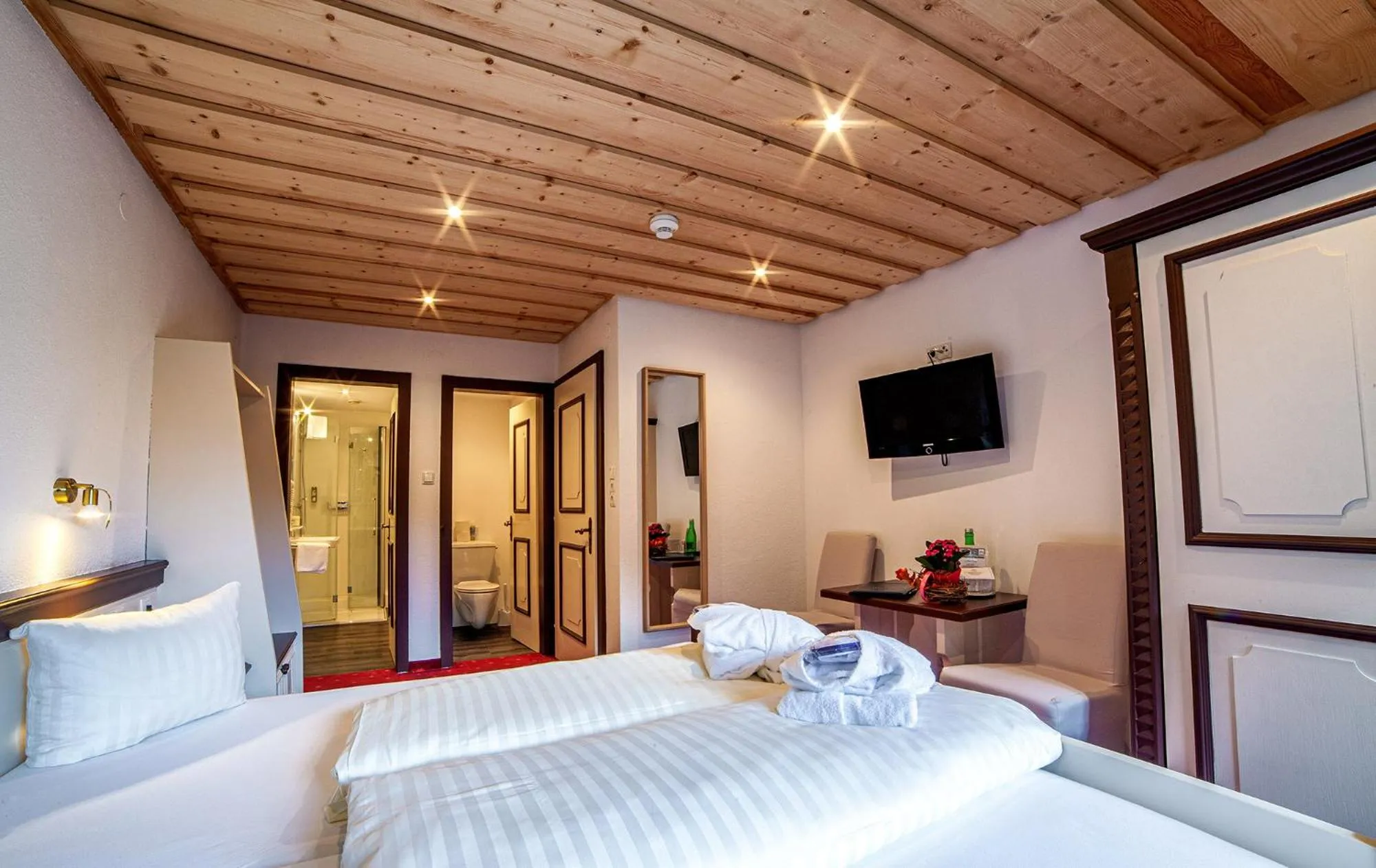 Photo of the whole room, Bed in Sport- und Vitalhotel Seppl