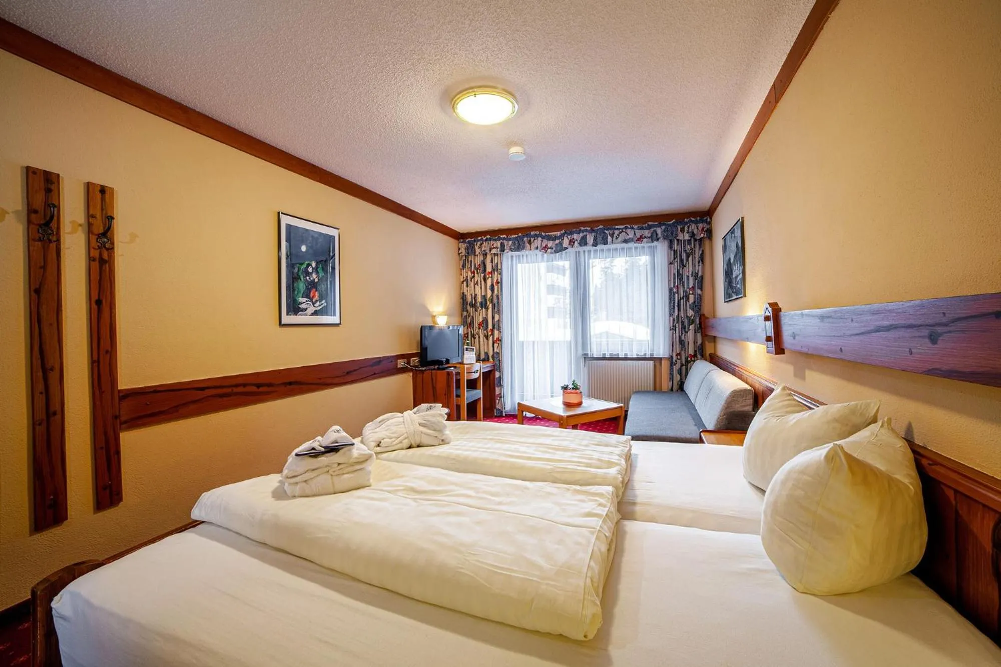 Photo of the whole room, Bed in Sport- und Vitalhotel Seppl