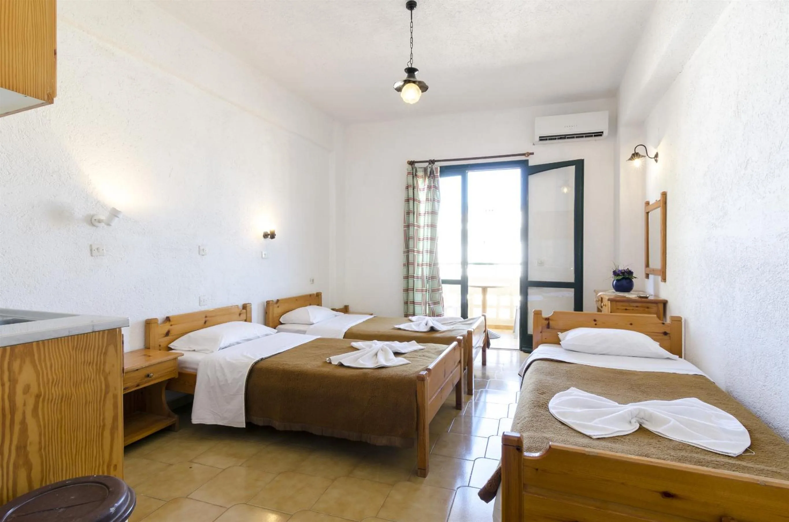 Photo of the whole room in Argo Studios