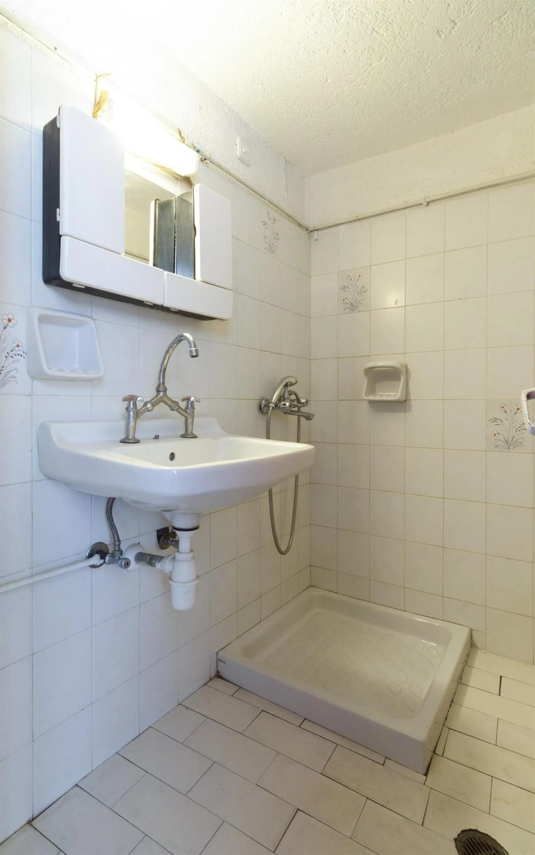 Bathroom in Argo Studios