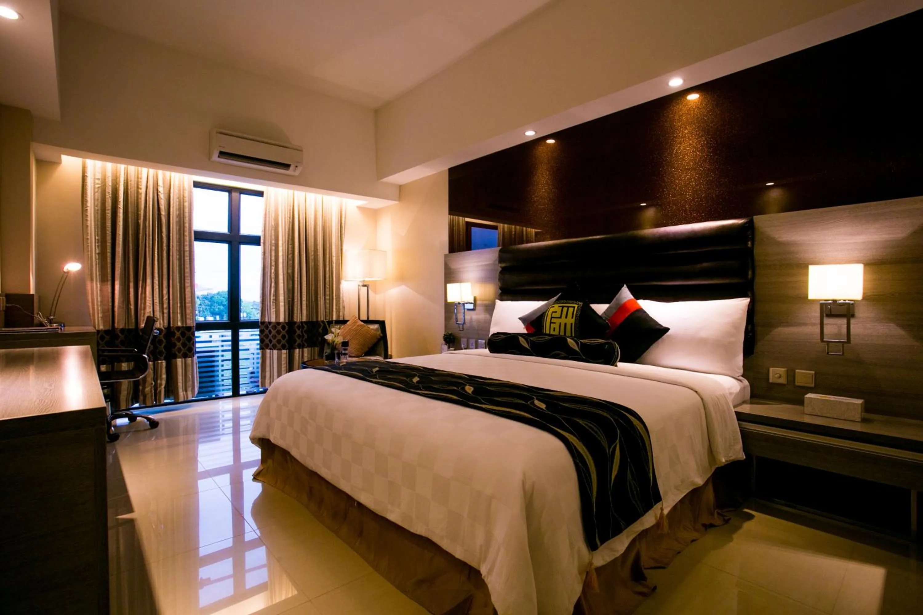 Bedroom, Bed in Prime Asia Hotel