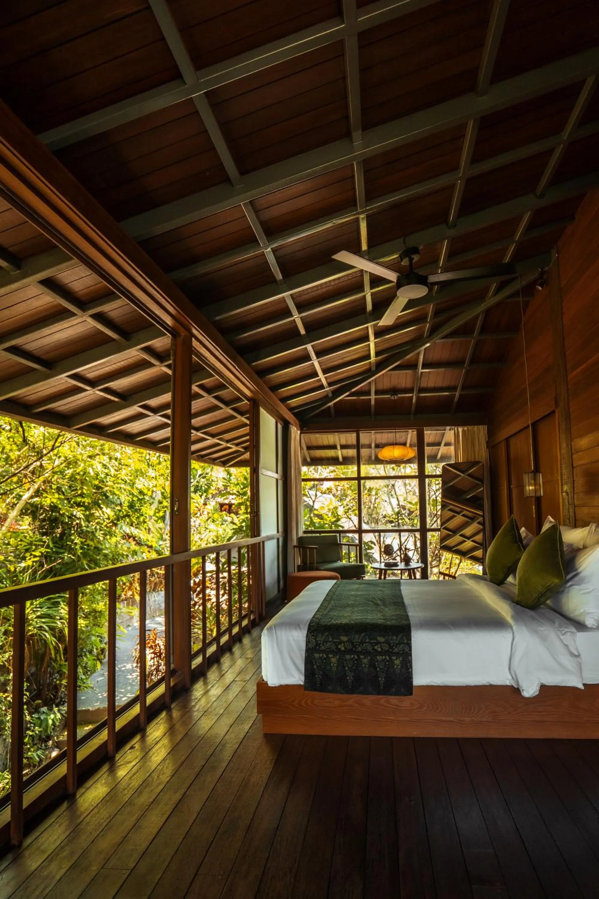 Bedroom, Bed in Grün Ubud