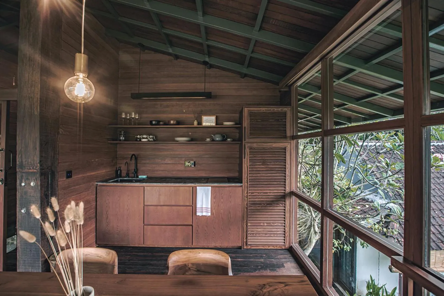 Kitchen or kitchenette in Grün Ubud