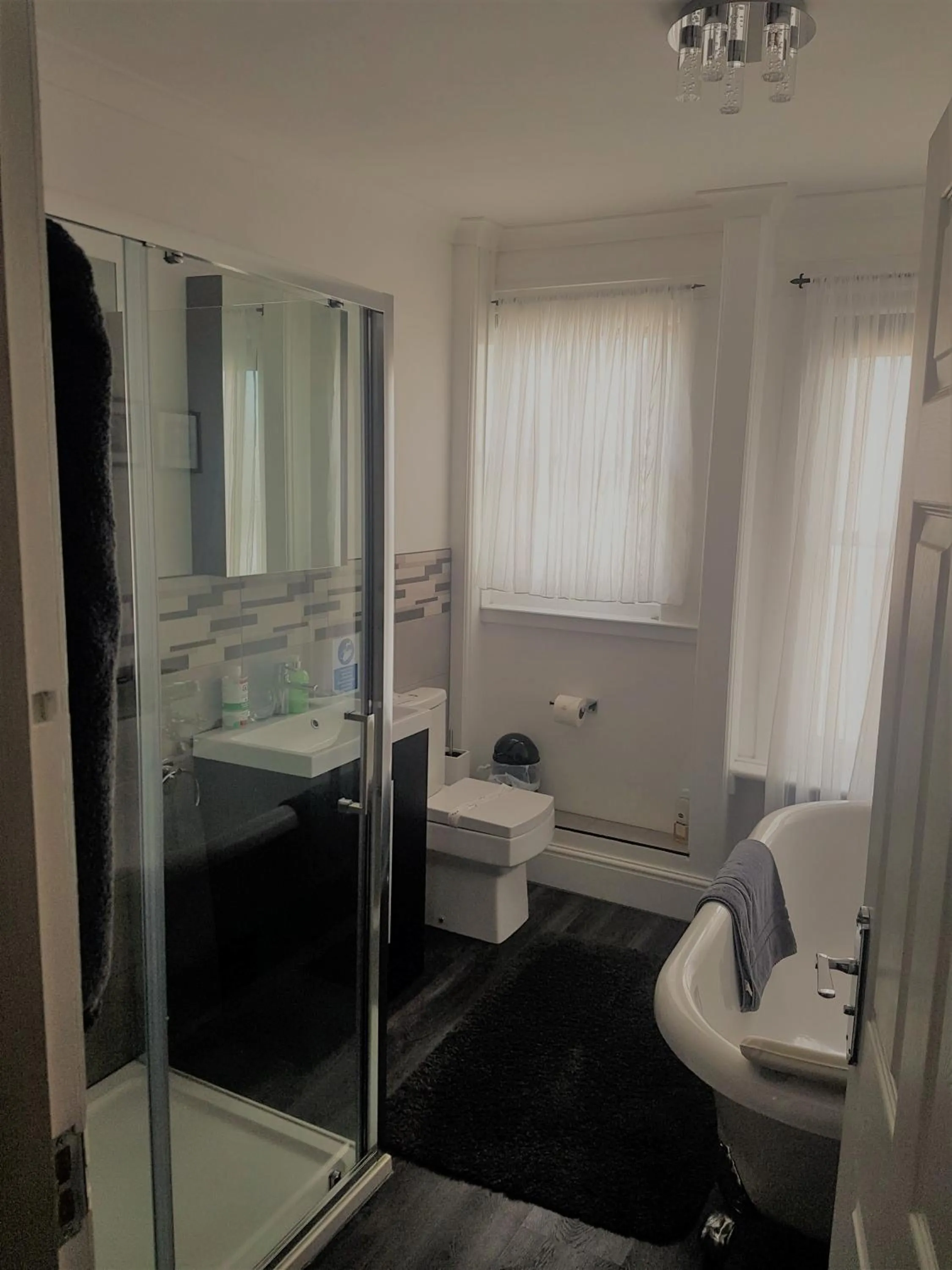 Bathroom in Victoria House Room Only Accommodation