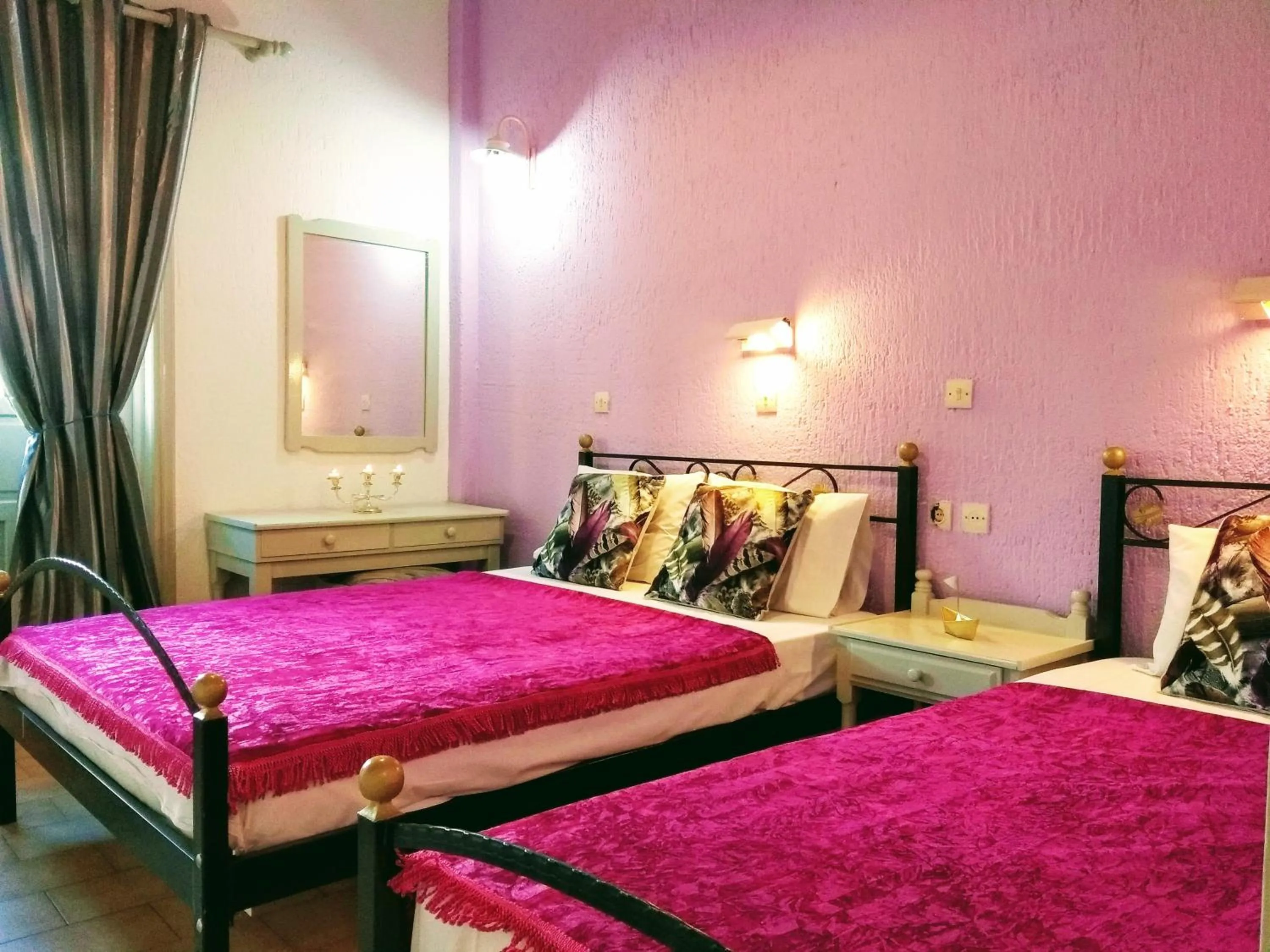 Bedroom, Bed in Orion Apartments