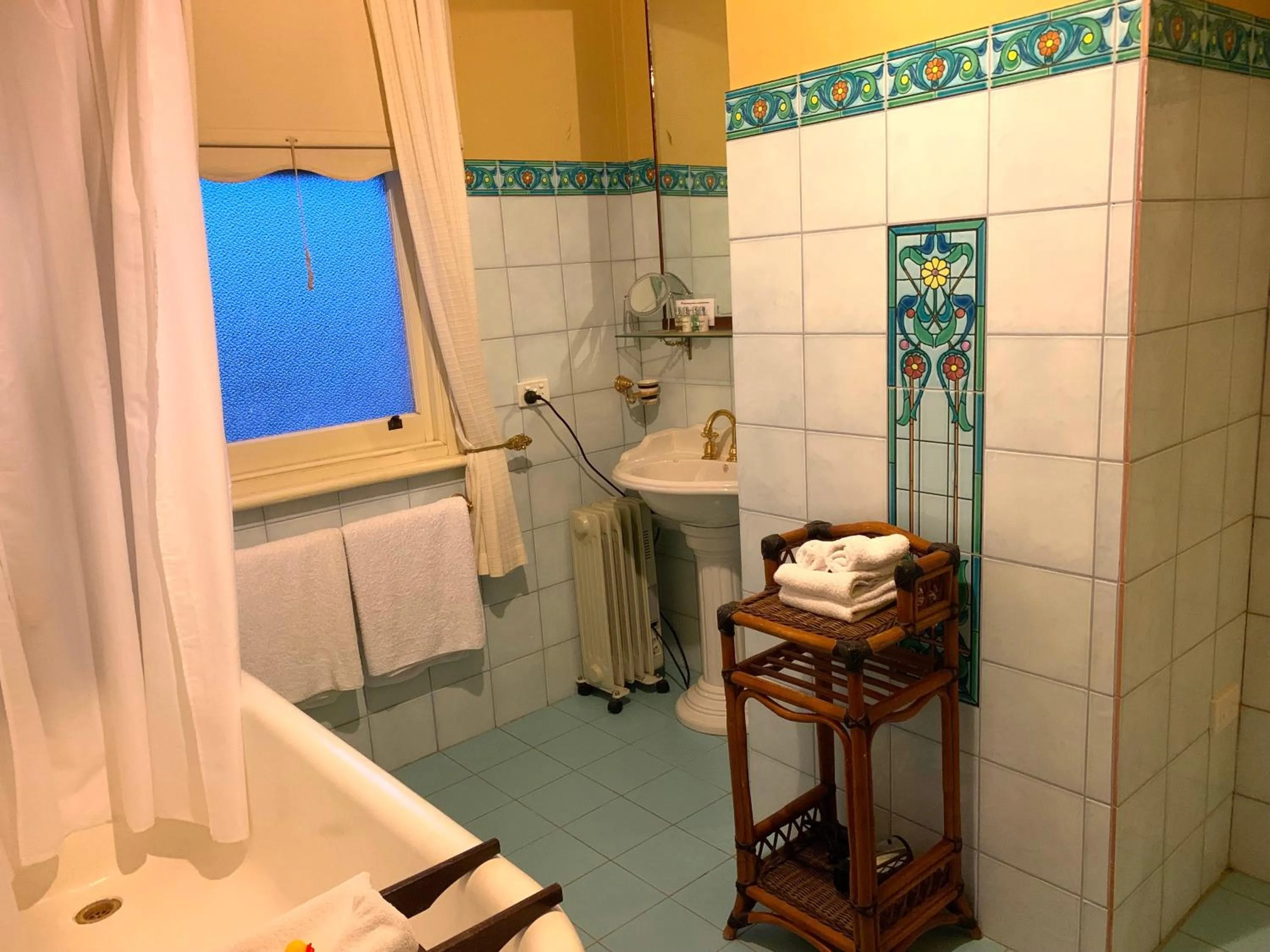 Property building in Langley Estate, Bendigo