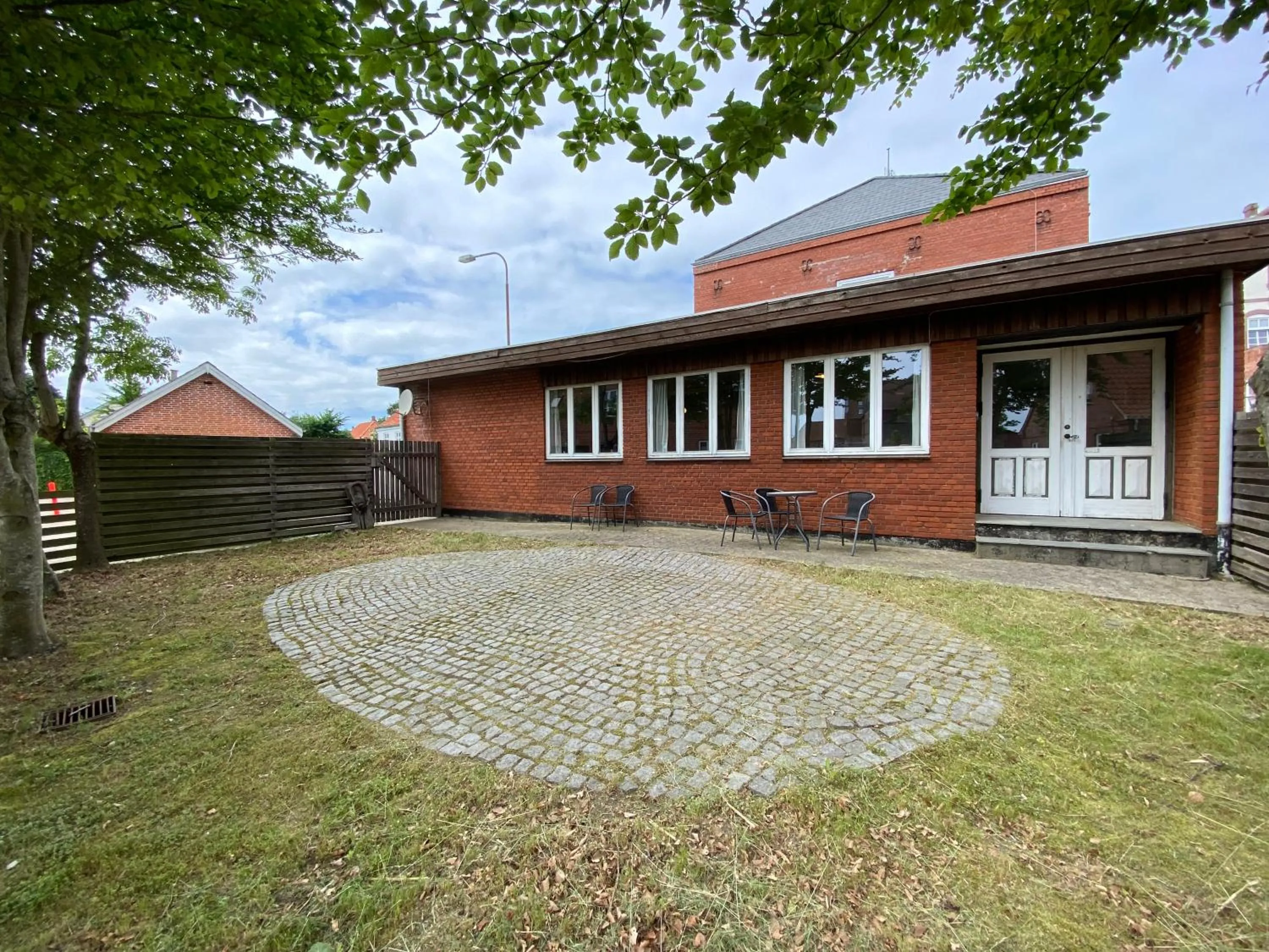 Garden in Studio Apartment in the heart of Højer