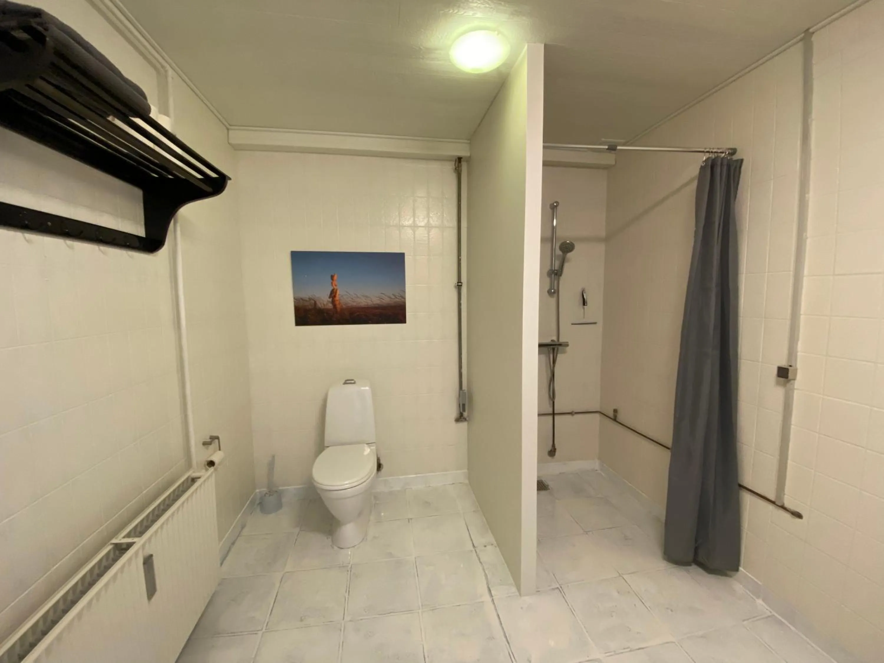 Bathroom in Studio Apartment in the heart of Højer
