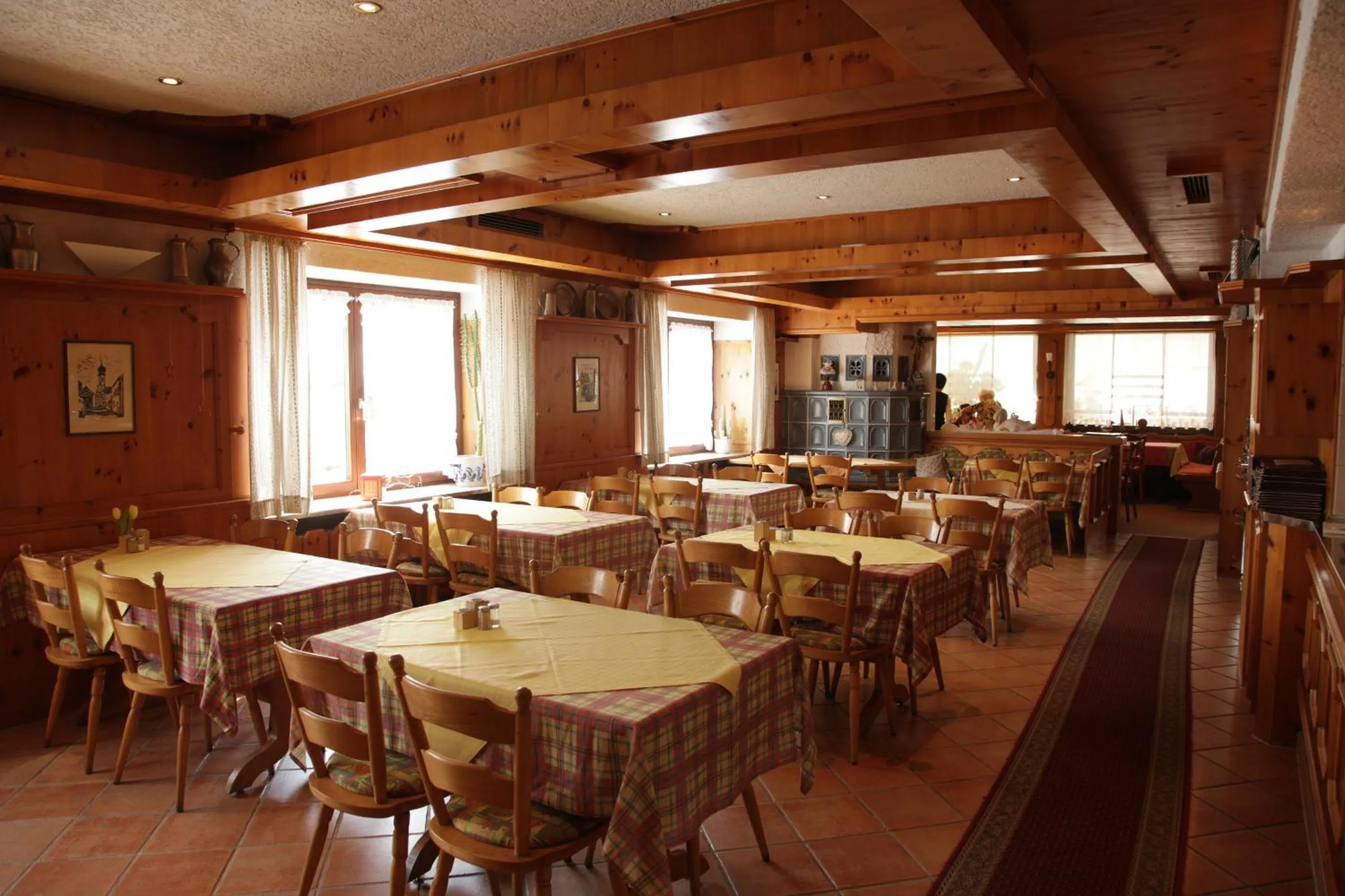 Restaurant/places to eat in Hotel-Restaurant Zum Kirschbaum